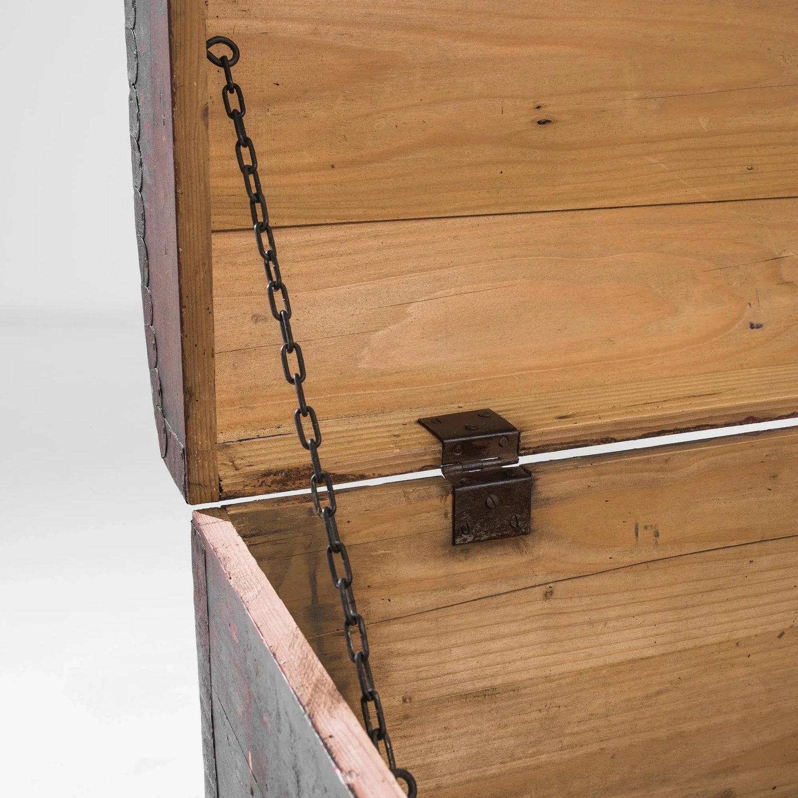 1900s French Wooden Trunk - 4