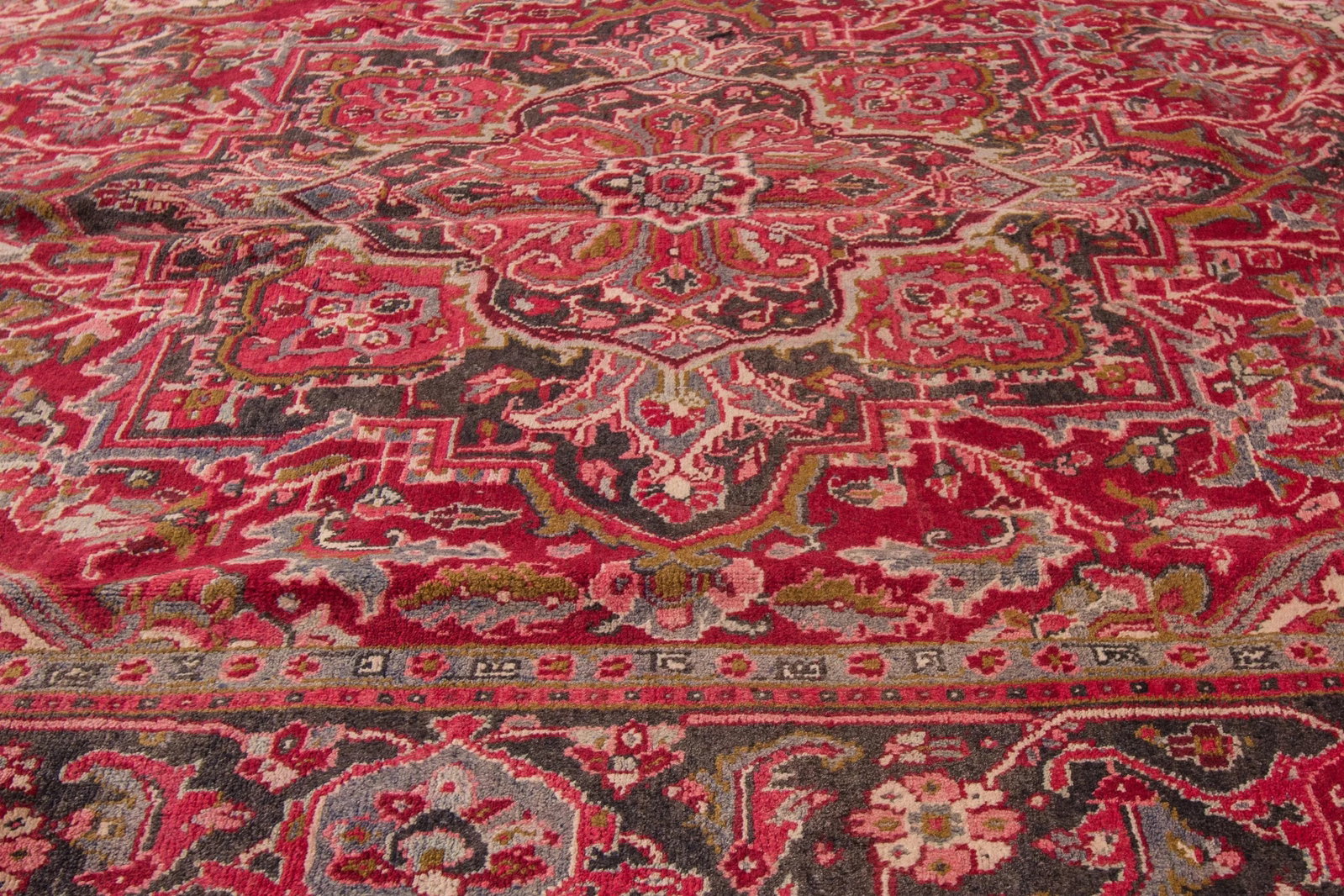 Vintage Persian Heriz Handmade Ruby-Red Floral Wool Rug - 4