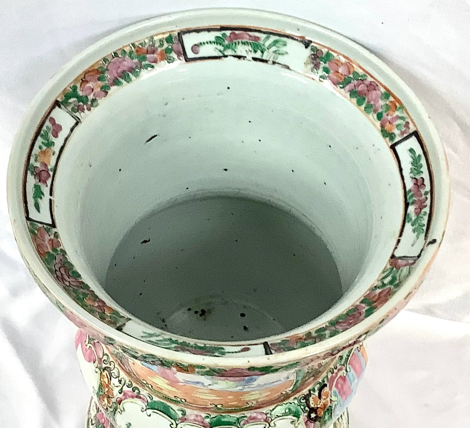19th Century Chinese Export Rose Medallion Porcelain Vase - 6
