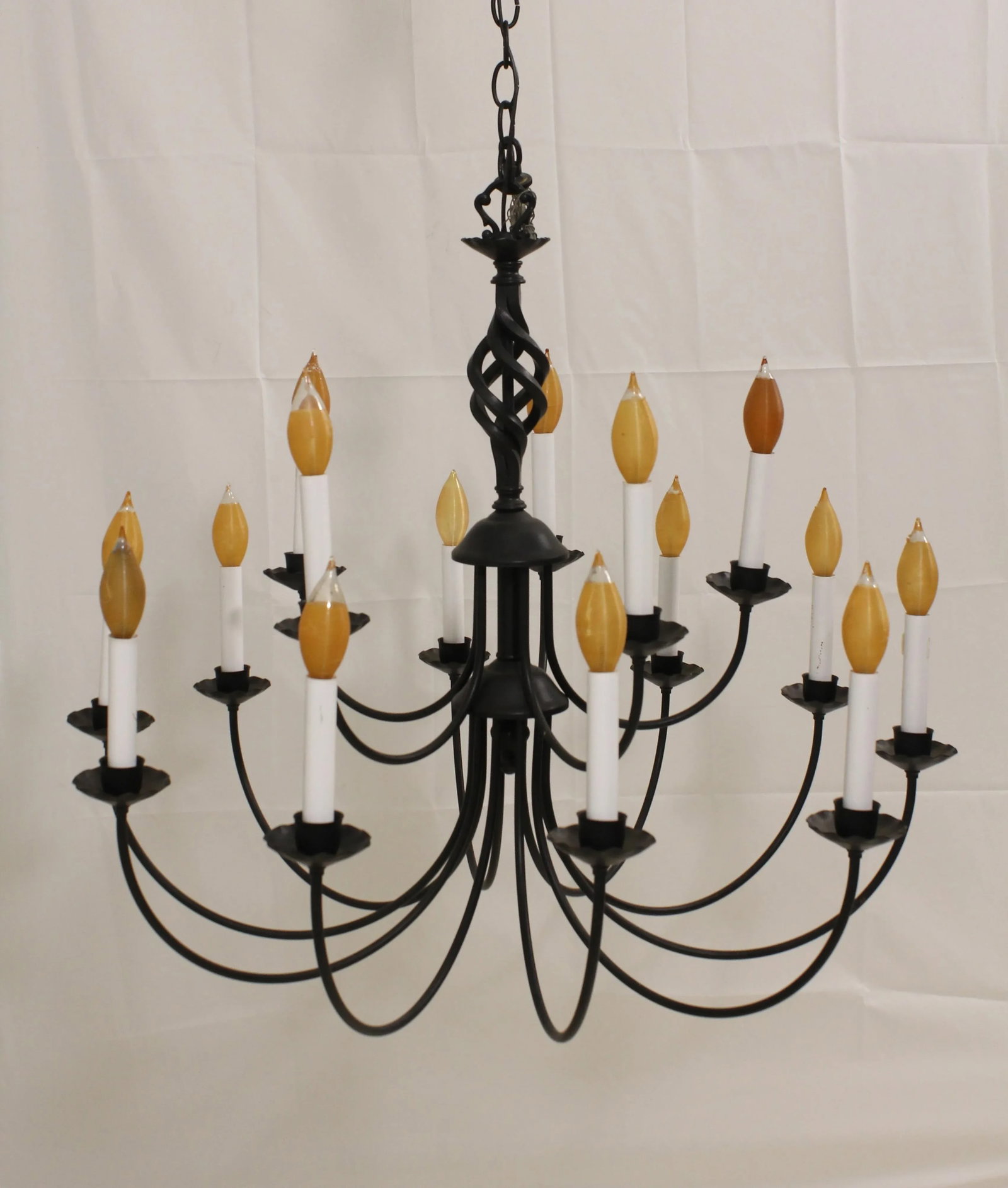Country Style 15 Arm Lighted Chandelier - 8