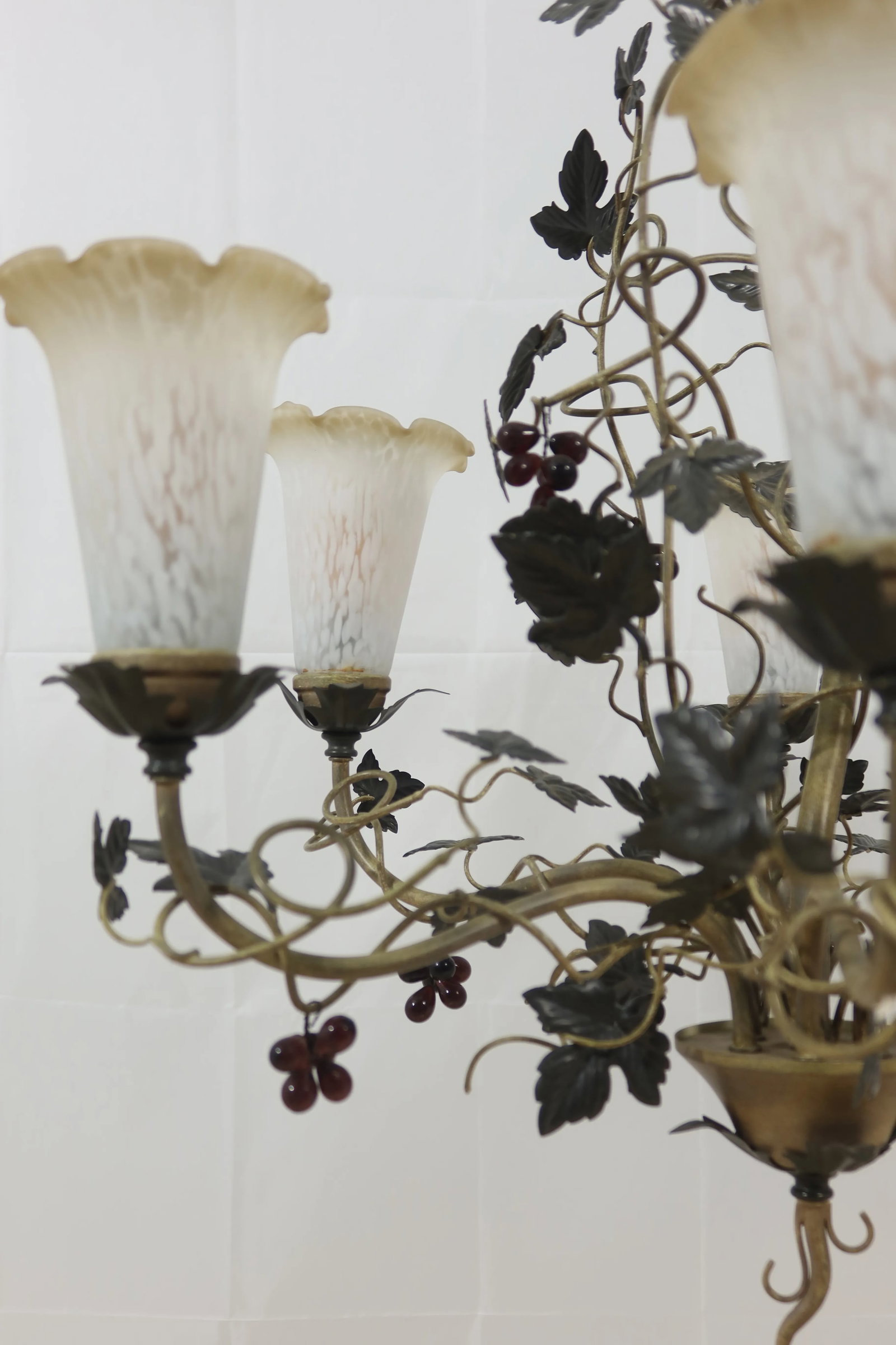 Grapevine Design 6 Light Toleware Chandelier - 4