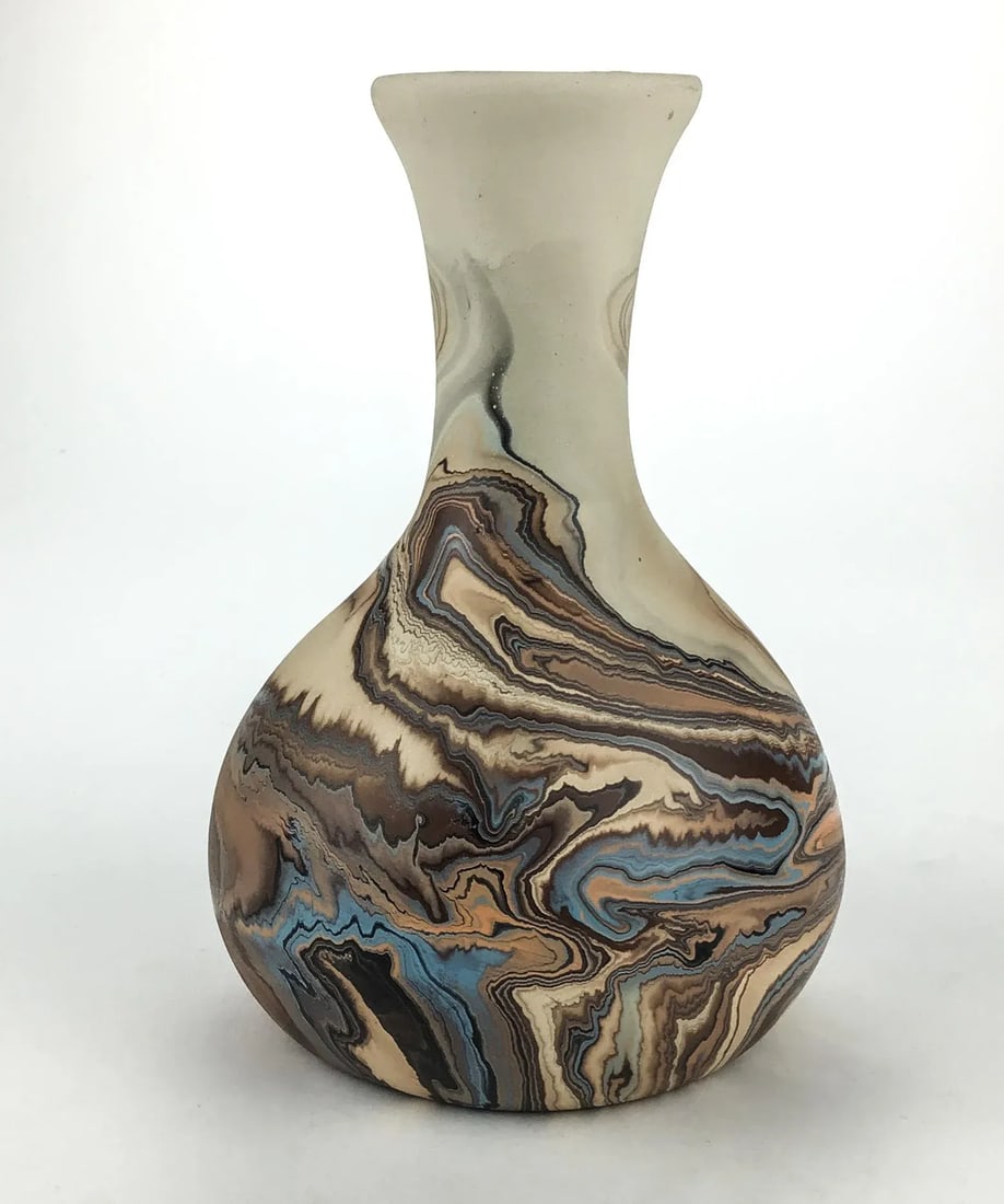 Vintage Nemadji Pottery Vase - 5