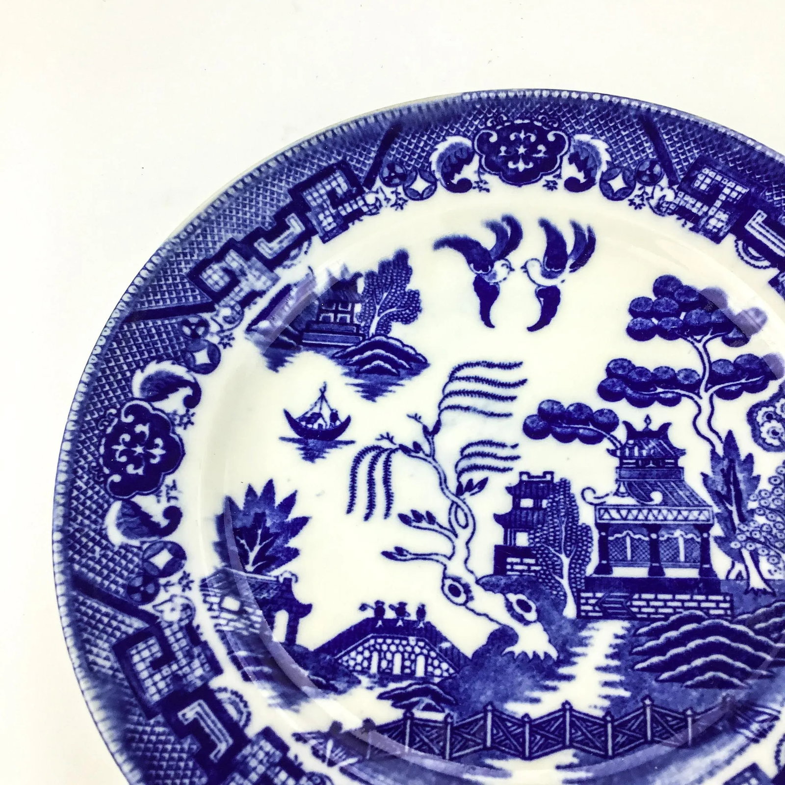 Set of 5 Vintage Willow Pattern Dishes - 8