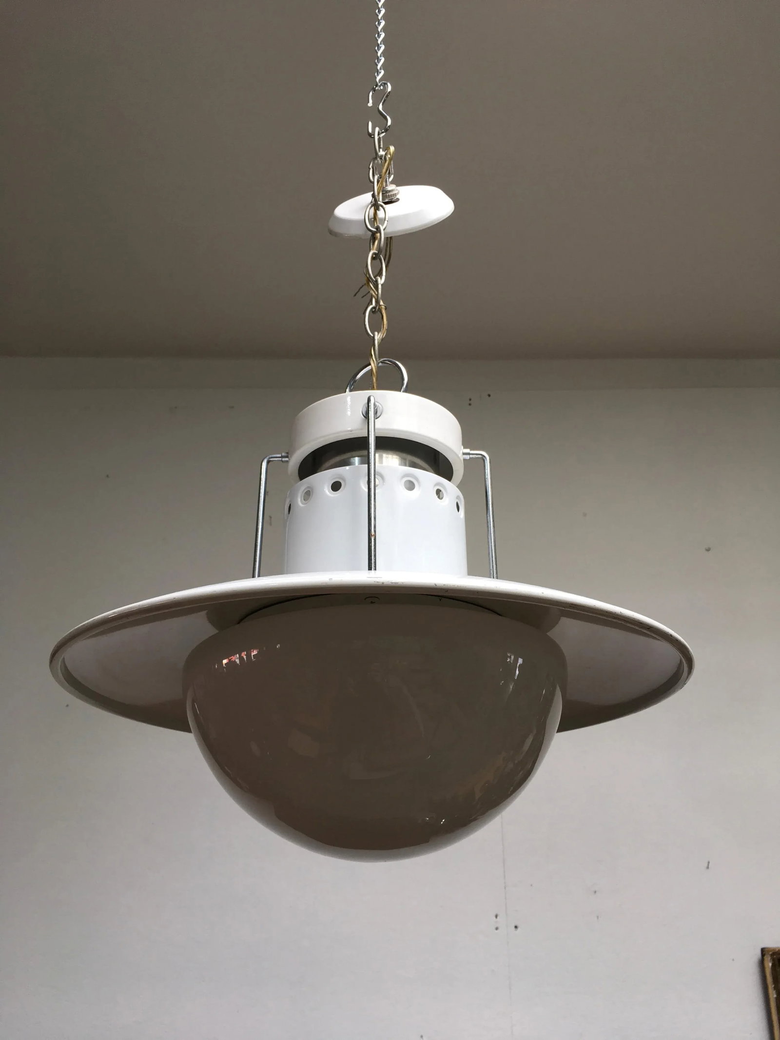 1980s Forecast Lighting Postmodern Pendant Chandelier, Los Angeles, White & Chrome - 5