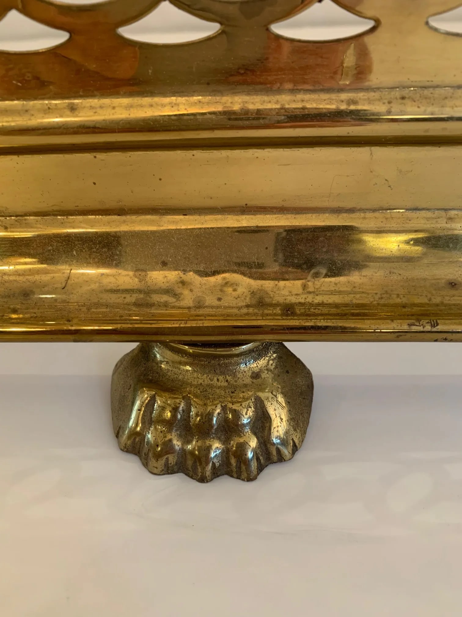 Antique English Pierced Brass Fireplace Fender - 8