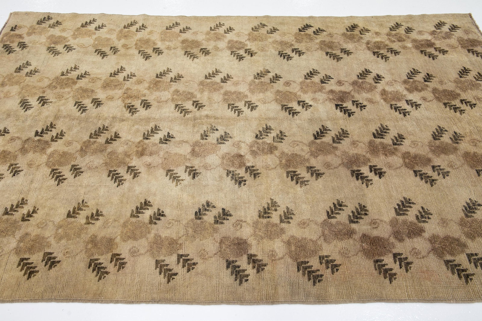 Antique Khotan Handmade Floral Pattern Wool Rug in Tan - 4