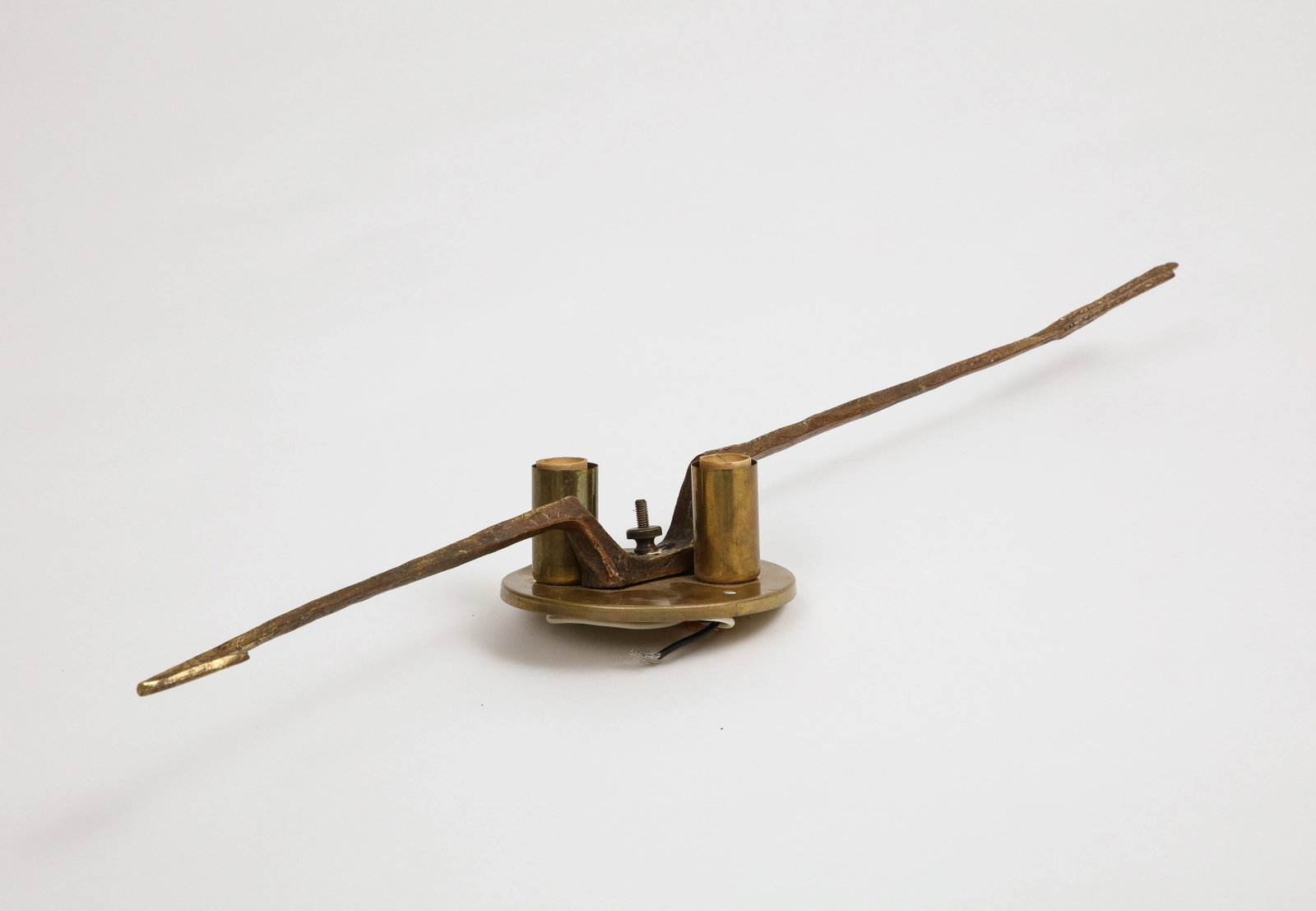 Midcentury French Gilded Iron Arrow Sconce - 7