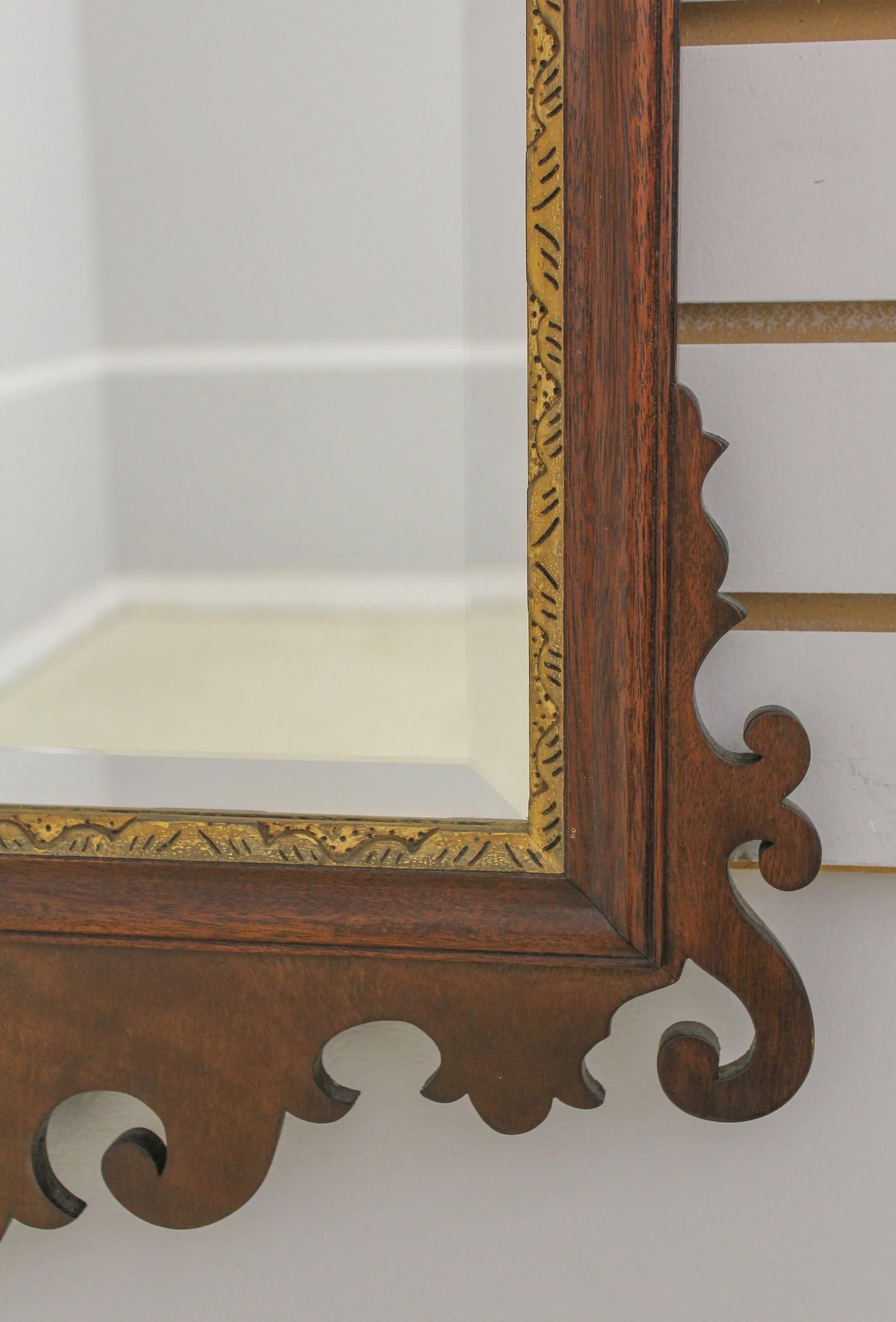 Henkel Harris Model H-10 Chippendale Mahogany Mirror - 5