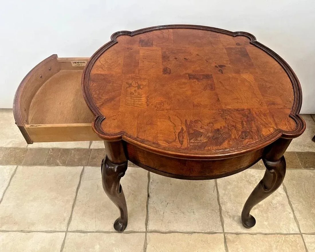 1980s Vintage Hekman Round Table With Drawer French Style Burl Mahogany - 3
