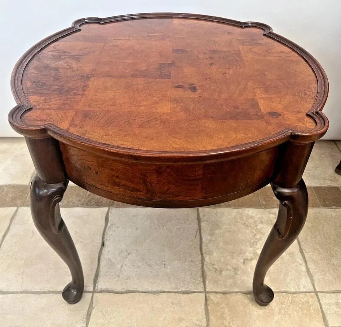 1980s Vintage Hekman Round Table With Drawer French Style Burl Mahogany - 4