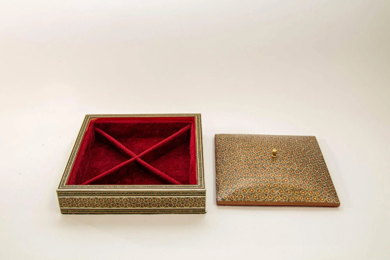 1950s Anglo Indian Style Micro Mosaic Inlaid Jewelry Box - 6