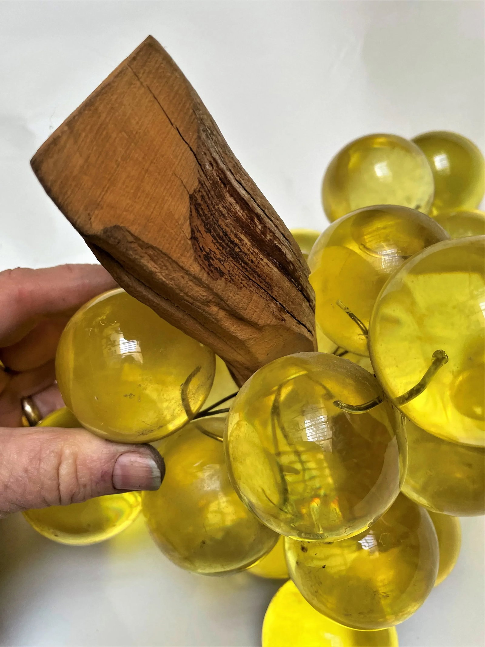 1970s Italian Large Yellow Lucite Grapes Bunch on Driftwood Stem - 3