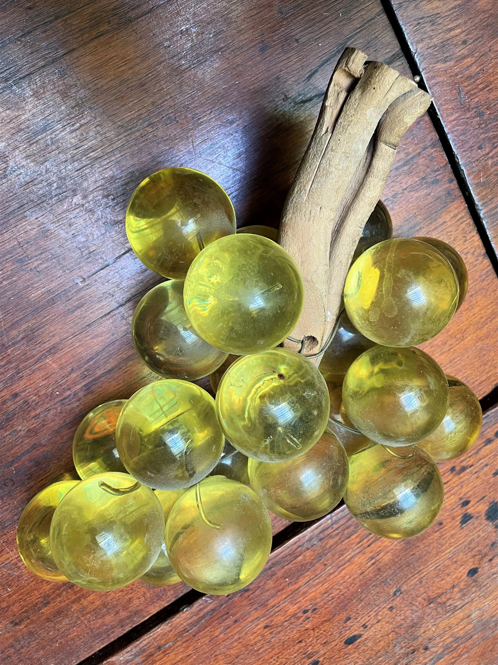 1970s Italian Large Yellow Lucite Grapes Bunch on Driftwood Stem - 9