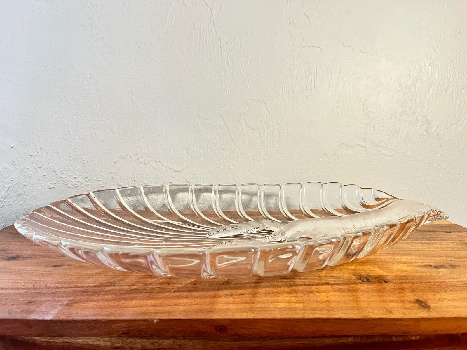 Late 20th Century Mikasa Large Clear Glass Lobster & Sea Shell Themed Serving Platter - 6