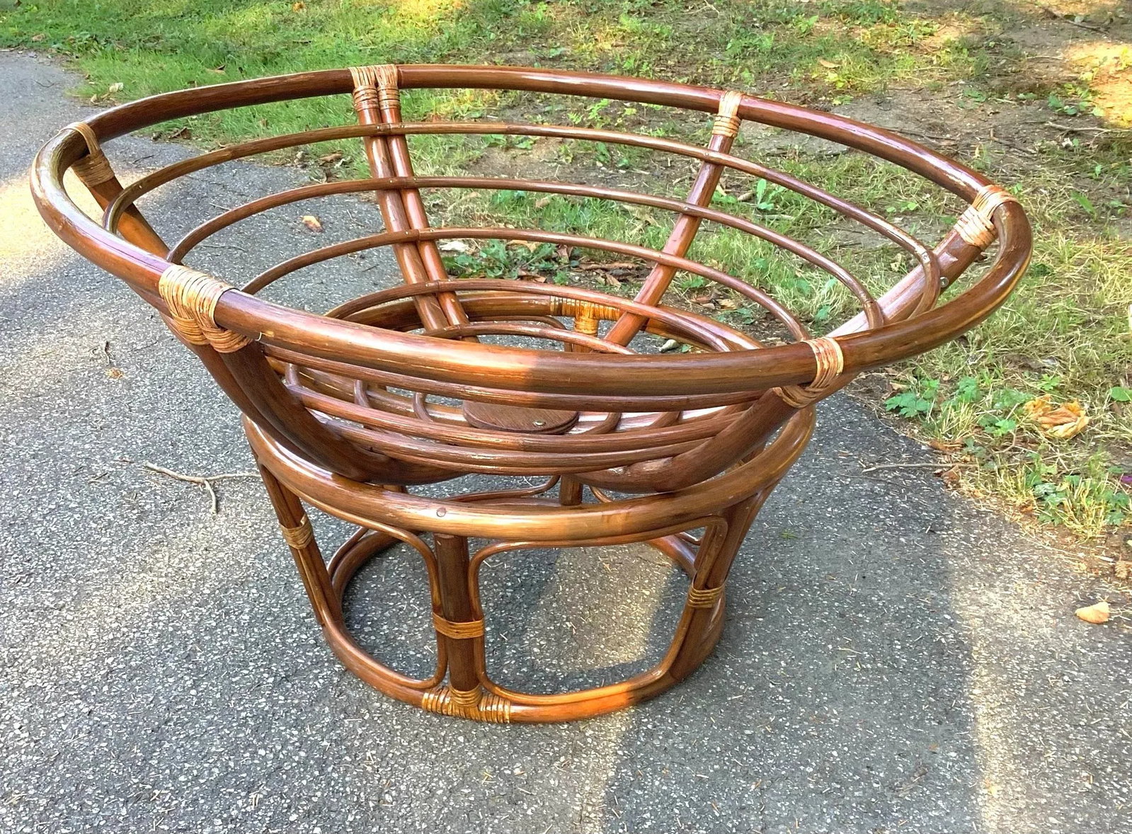 Mid Century Modern Papason Bamboo Butterfly Saucer Chair - 4
