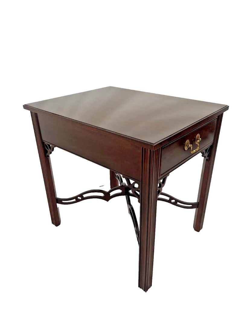 1990s Ethan Allen Nightstand Victorian Style Dovetail Drawer Mahogany - 3