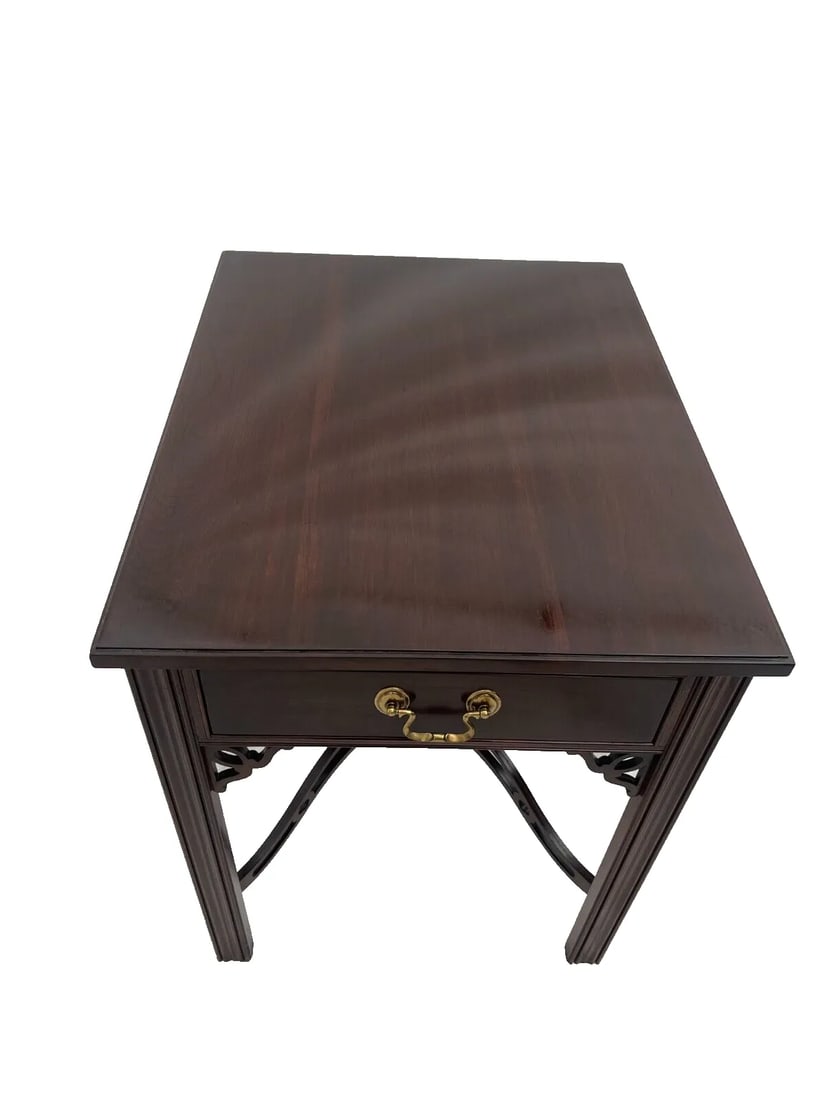 1990s Ethan Allen Nightstand Victorian Style Dovetail Drawer Mahogany - 4