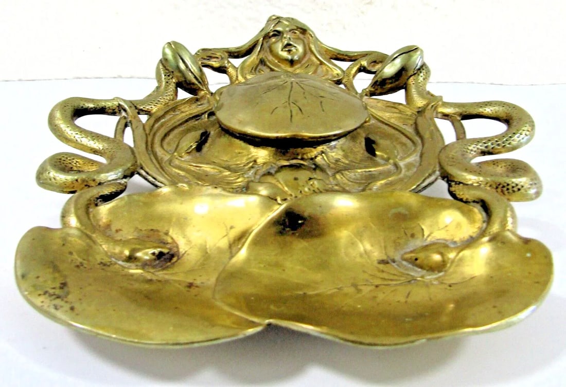 Antique Art Nouveau Bronze Inkwell Signed Geschutzt Woman, Snakes and Lily Pads - 3