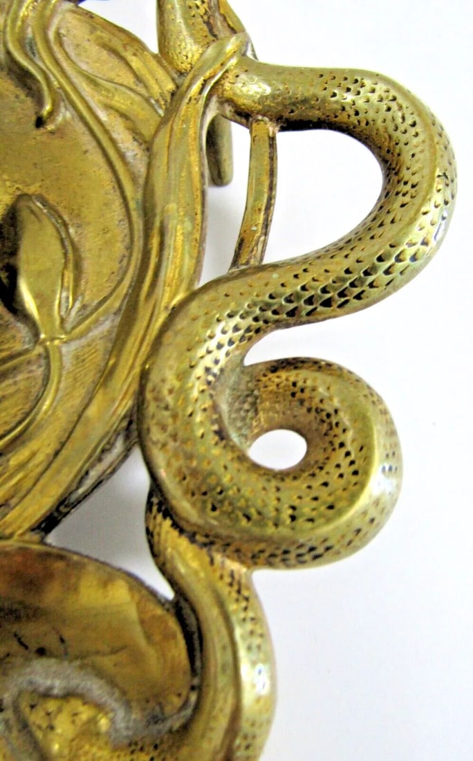 Antique Art Nouveau Bronze Inkwell Signed Geschutzt Woman, Snakes and Lily Pads - 8