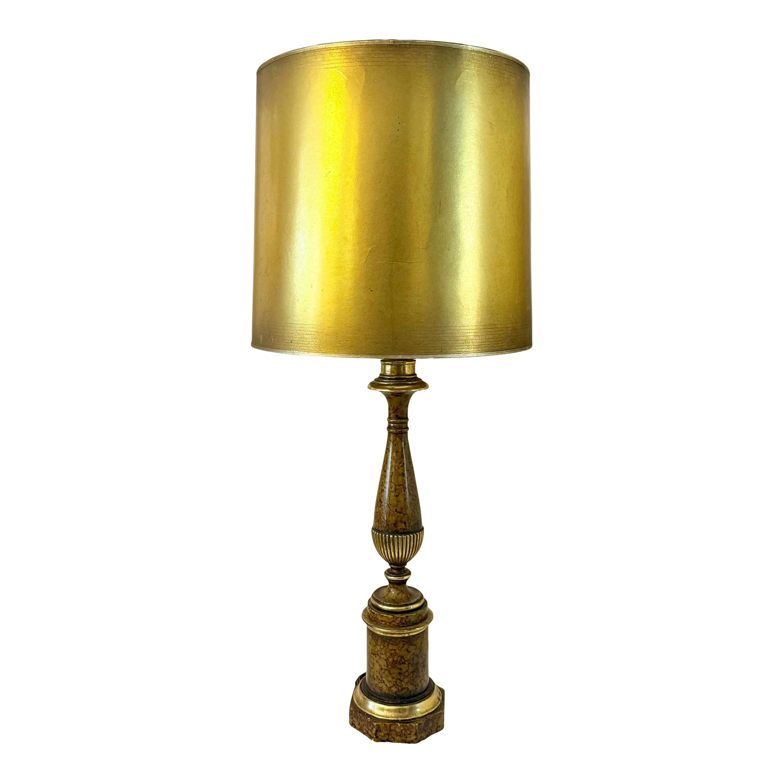 Vintage Hollywood Regency Borghese Table Lamp: Elevate your decor with the Vintage Mid-Century Italian Borghese Faux Tortoise Shell and Gilt Table Lamp, a stunning piece that embodies the essence of Hollywood Regency style. This exquisite lamp fea