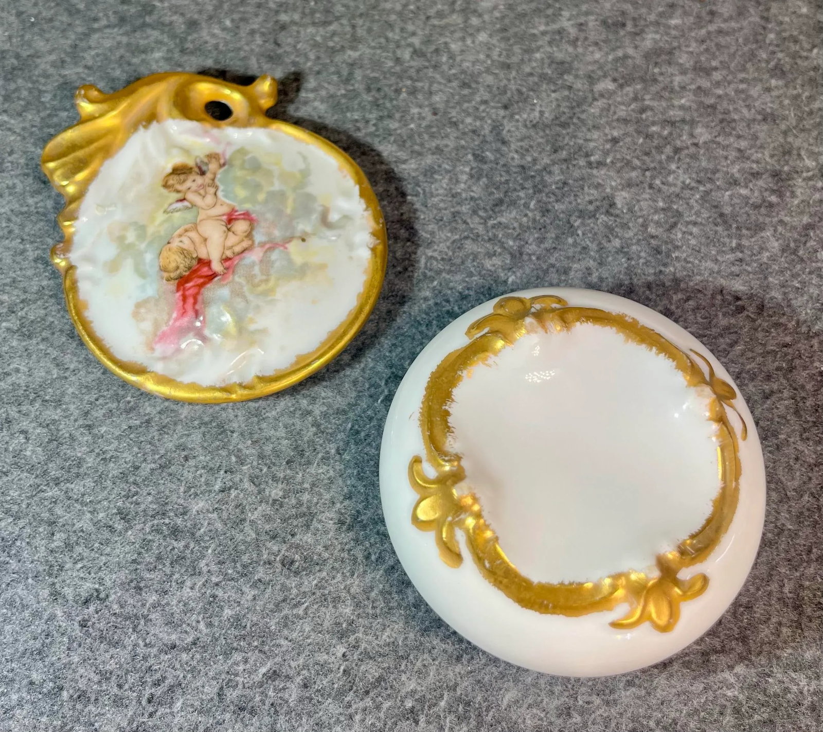 Antique Porcelain Pill/Trinket Box - 7