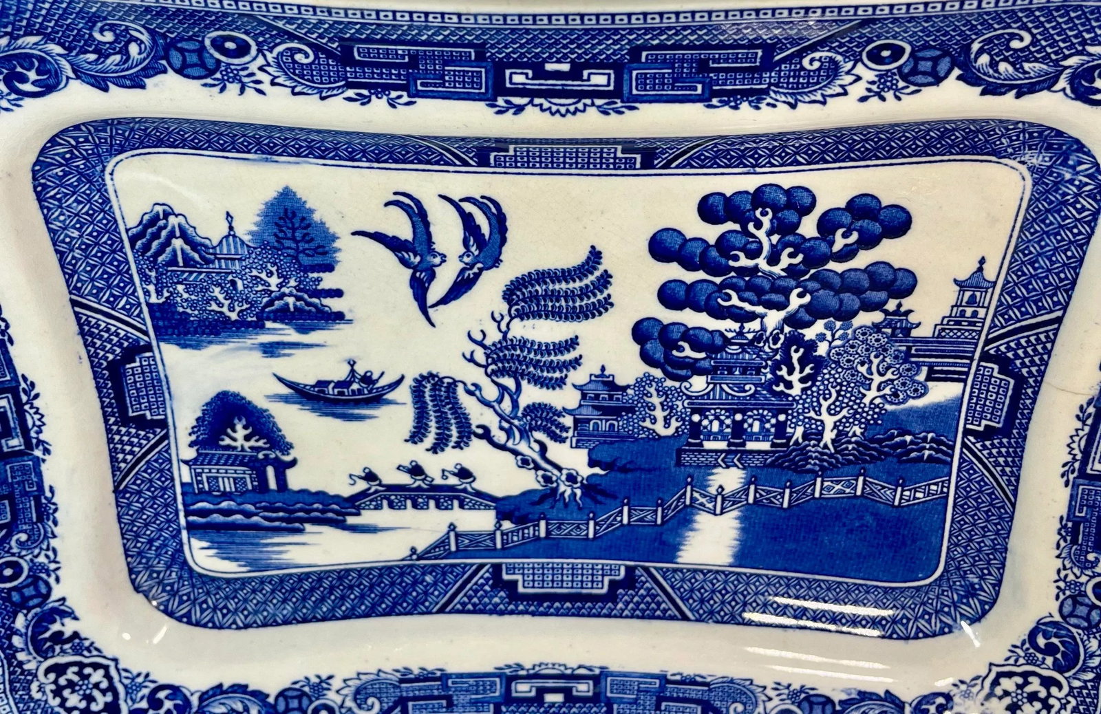 Early 20th Century Dudson, Wilcox, & Till Willow Blue Rectangular Serving Platter - 2