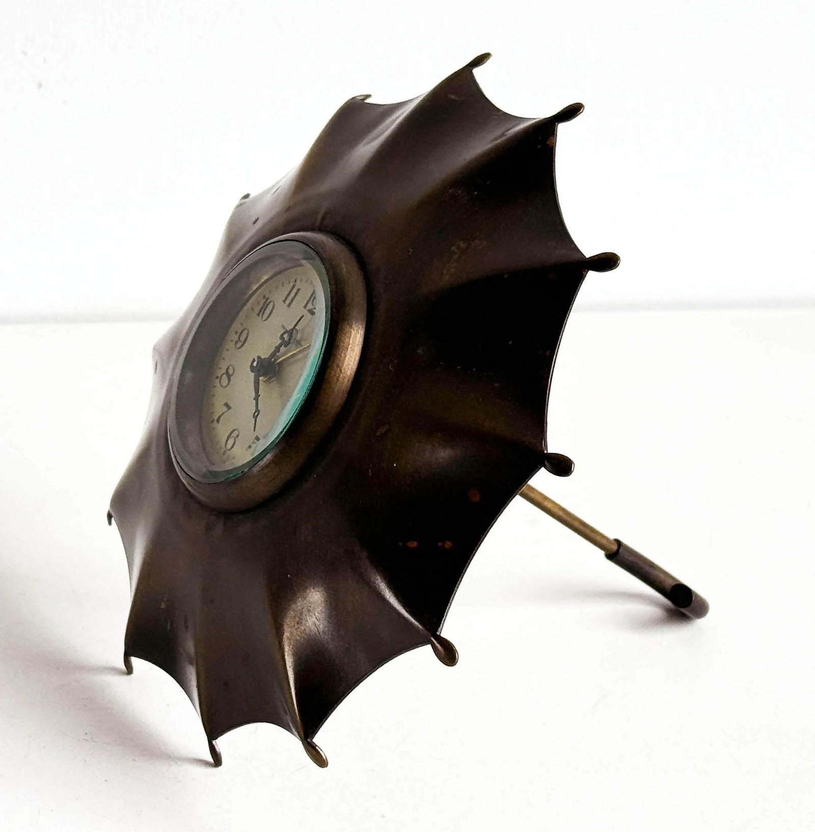 c.1940's Vintage Bronze Figural Umbrella Desk Clock by Seikosha Seiko of Japan - 2