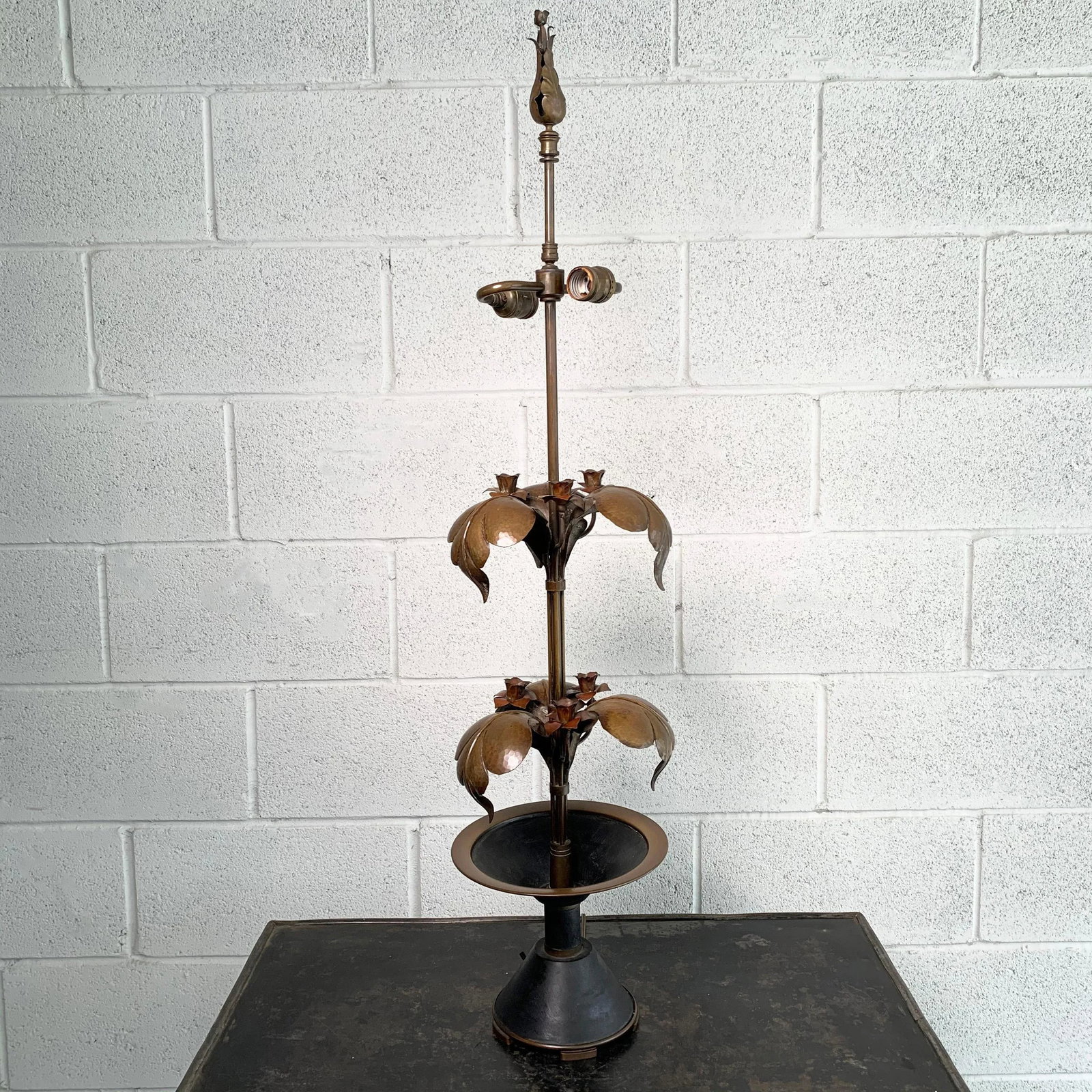 Early 20th Century Arts & Crafts Brass Rose Stem Table Lamp - 2
