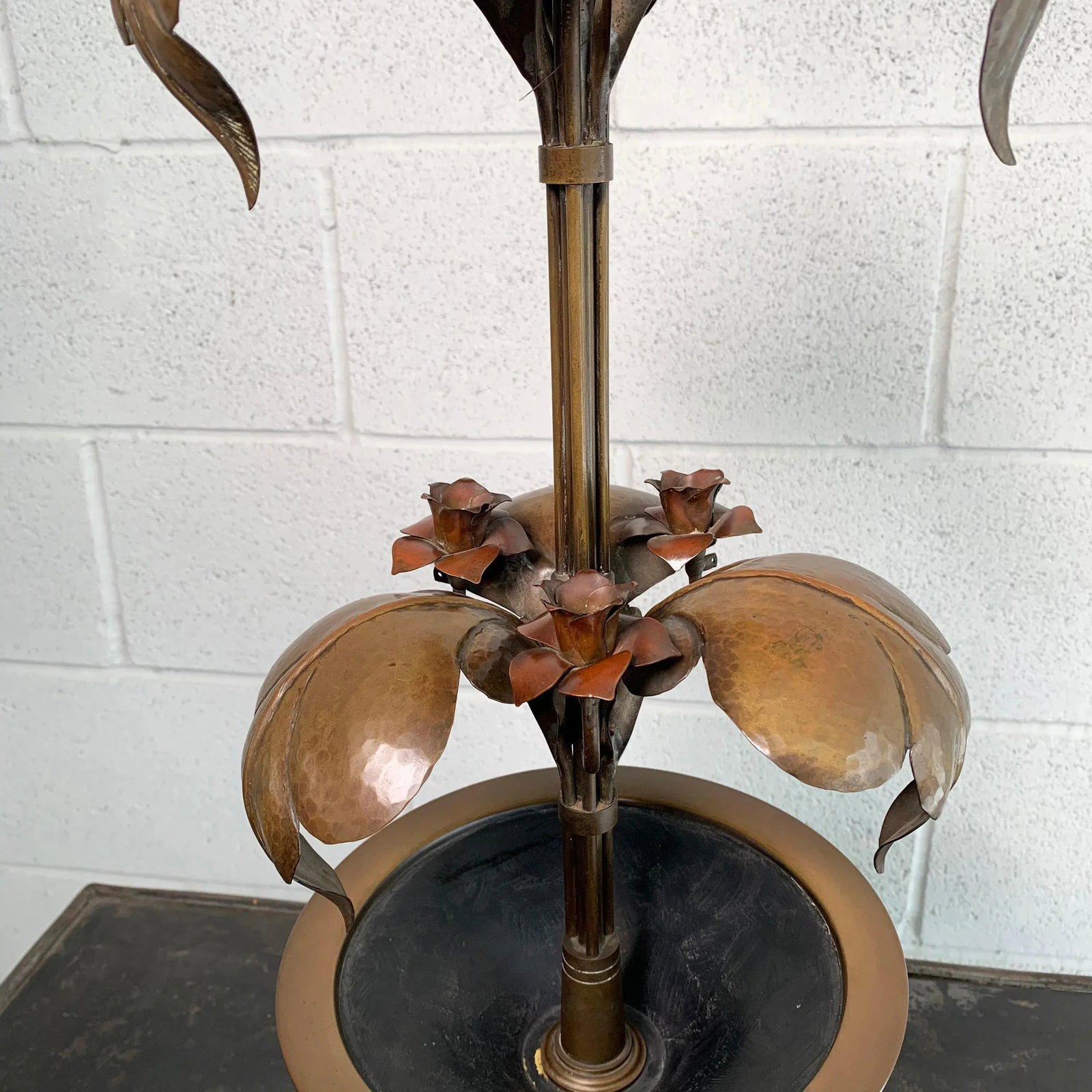 Early 20th Century Arts & Crafts Brass Rose Stem Table Lamp - 9