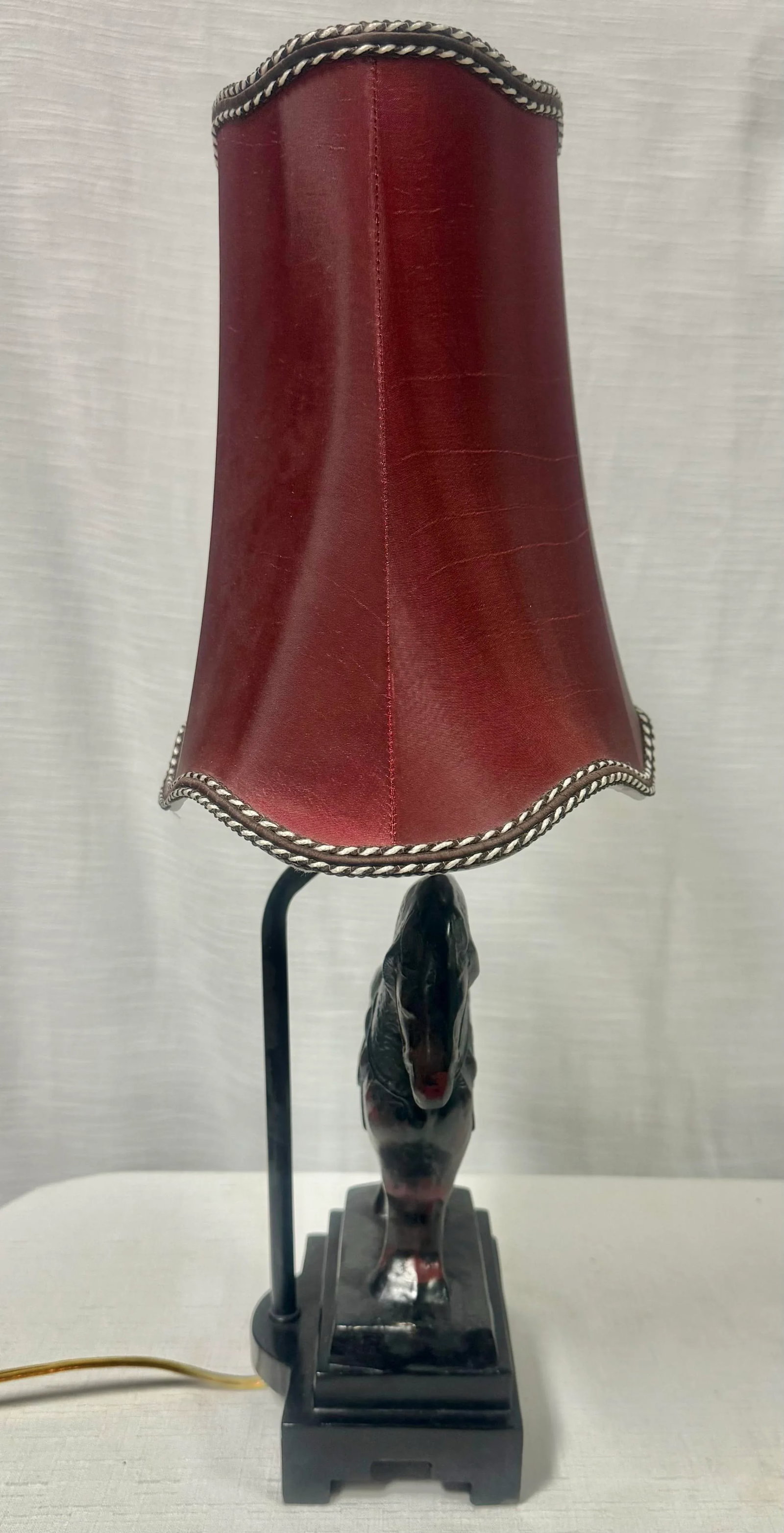 Vintage Mid-Century Modern Tang Horse Table Lamp in Frederick Cooper Style - 4