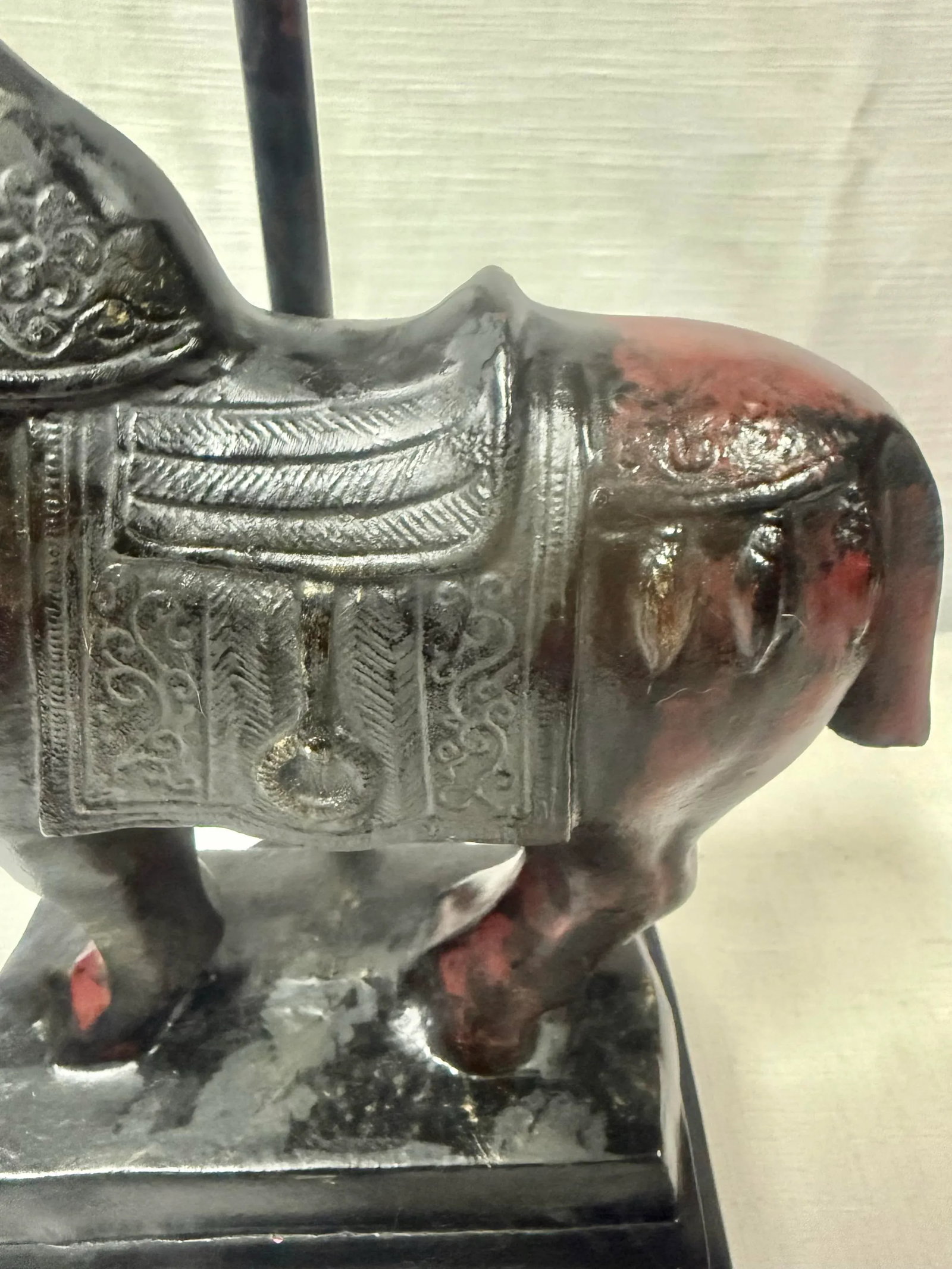 Vintage Mid-Century Modern Tang Horse Table Lamp in Frederick Cooper Style - 8