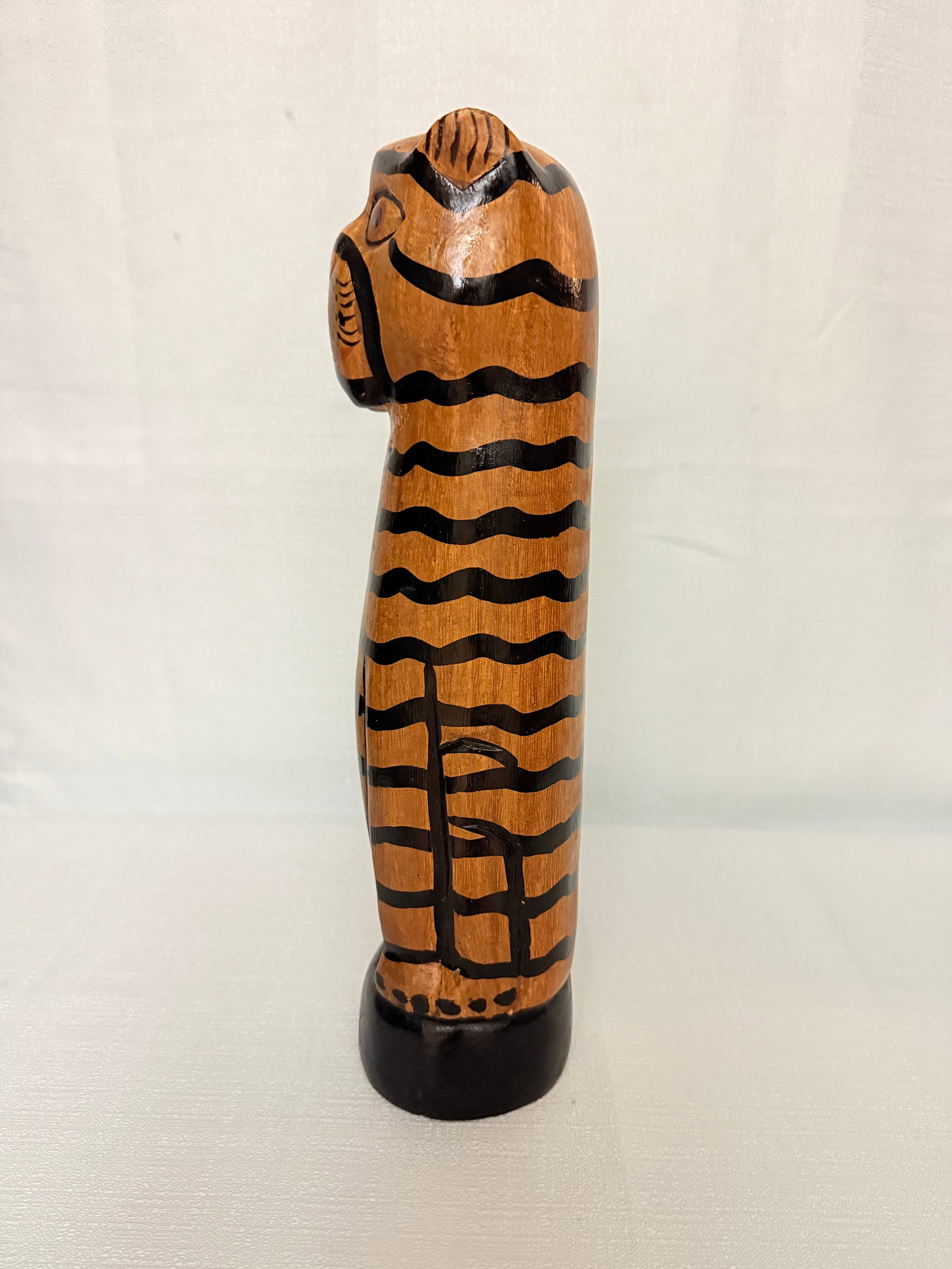1960s Hand-Carved Folk Art Wooden Tiger Cat by Turtle and Crane - Mid-Century Primitive Whimsy - 4