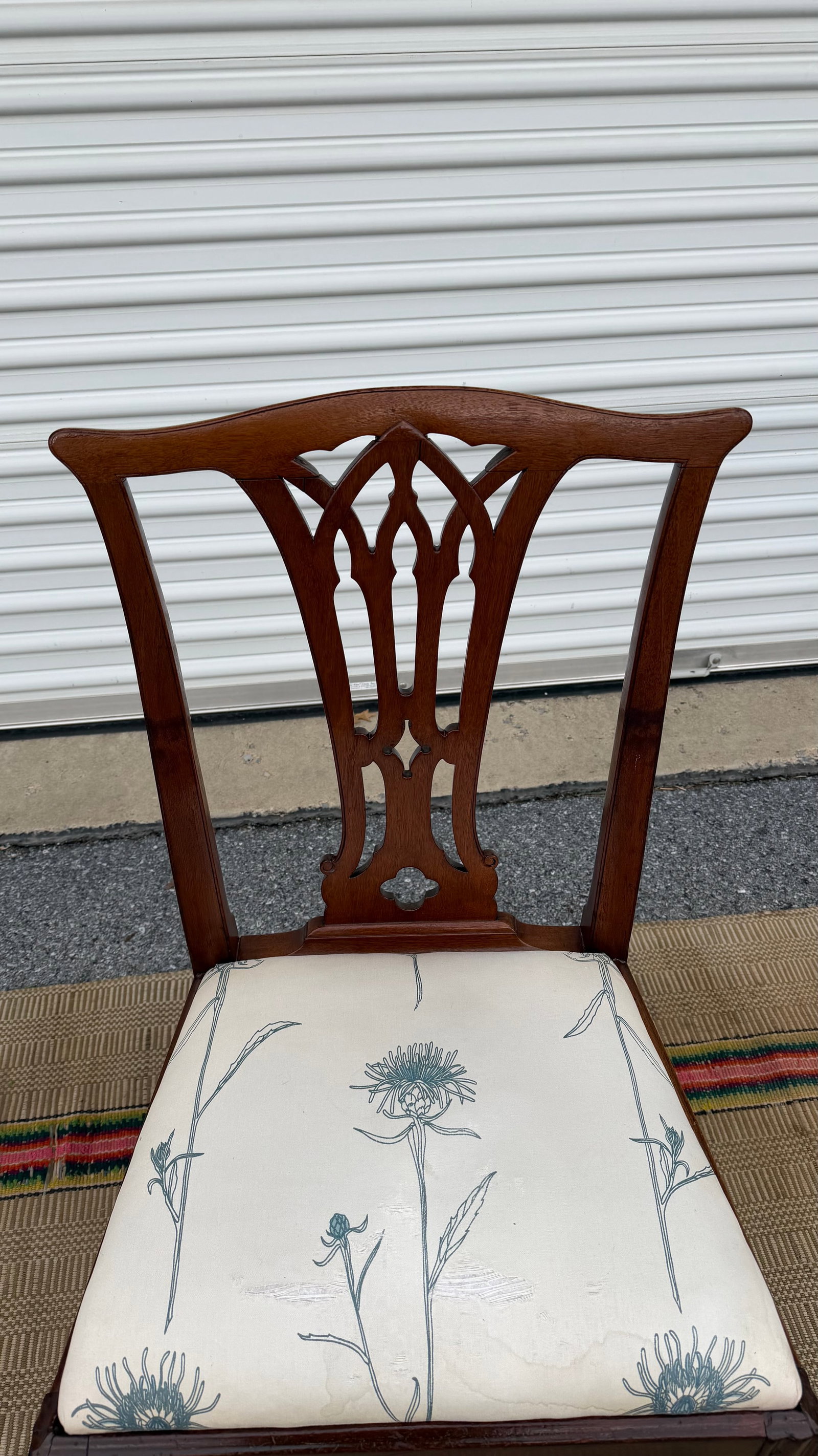 A Antique English Mahogany Gothic Georgian Side Chair, 18th Century - 2