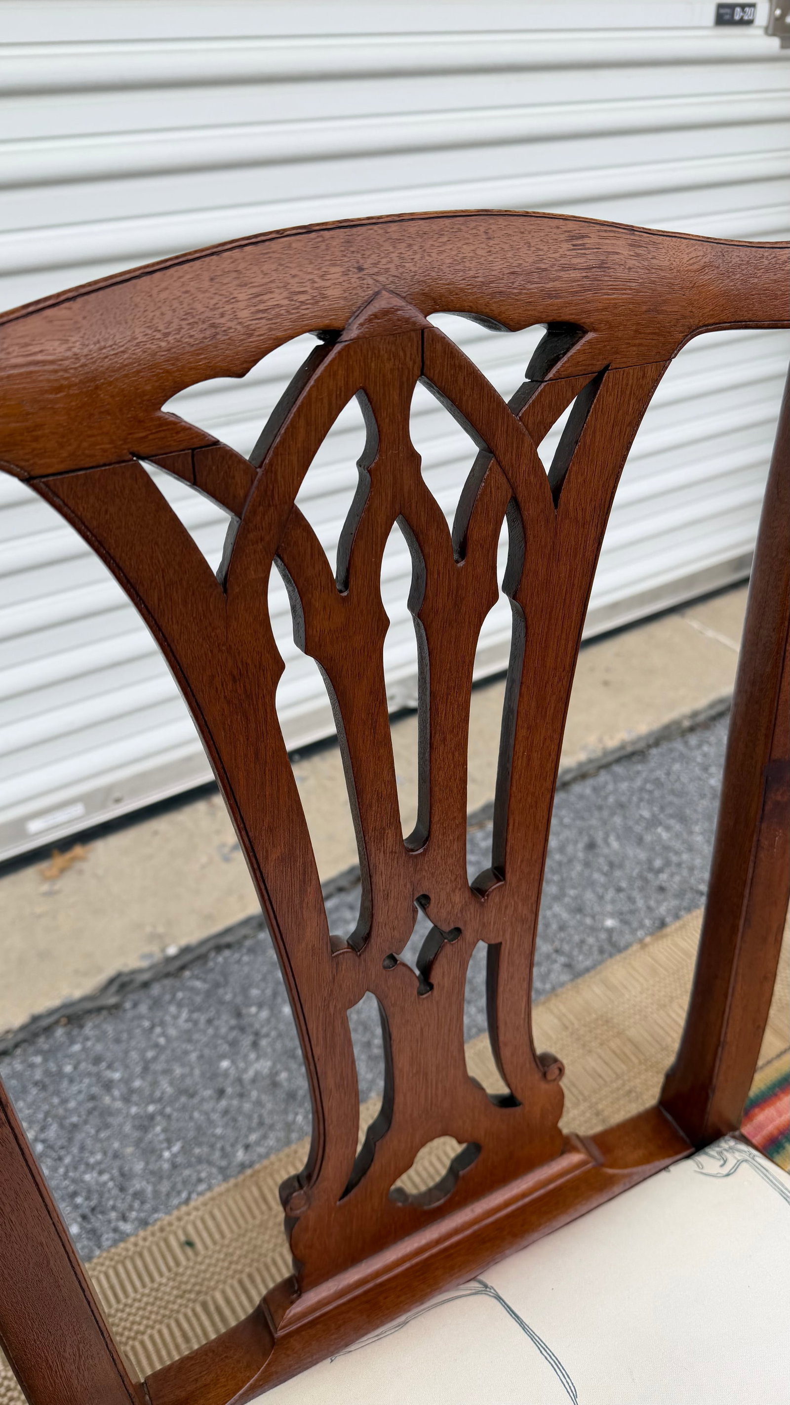A Antique English Mahogany Gothic Georgian Side Chair, 18th Century - 5