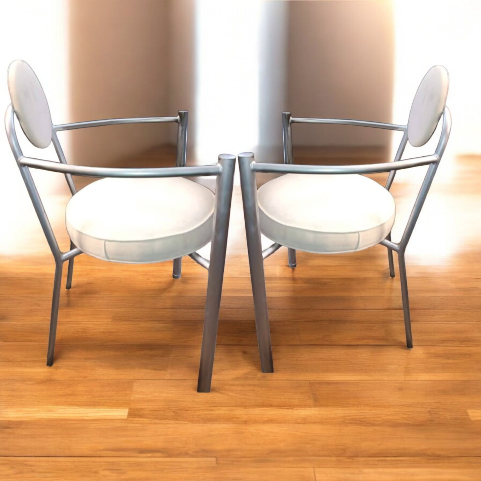 1970s White Circle Bistro Chairs - Set of 2 - 5