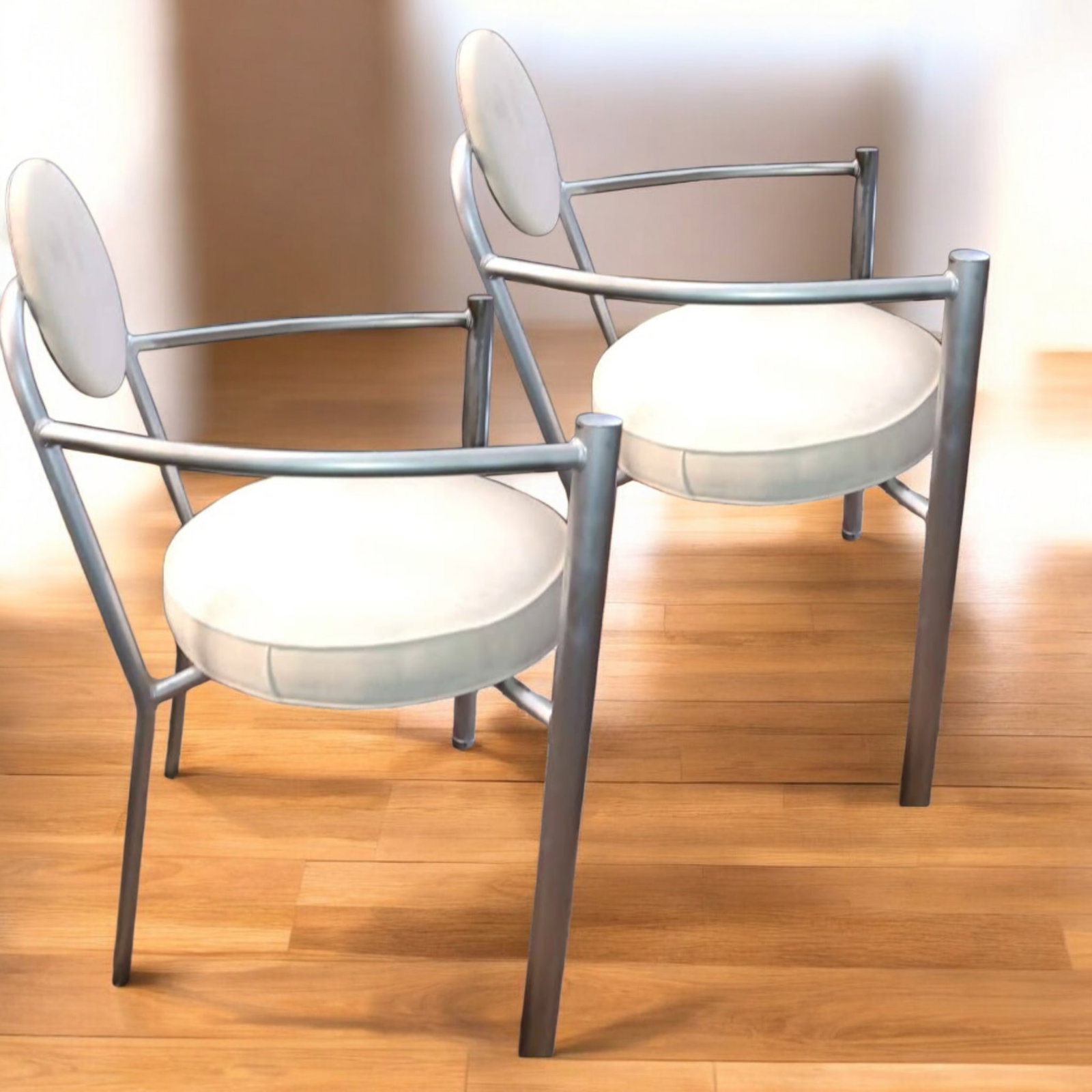 1970s White Circle Bistro Chairs - Set of 2 - 6