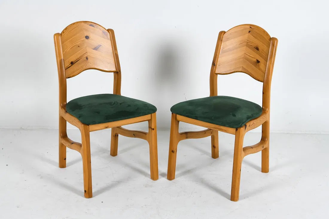 A Pair of Danish Pine Dining Chairs in the Style of Rainer Daumiller, 1970s - 2