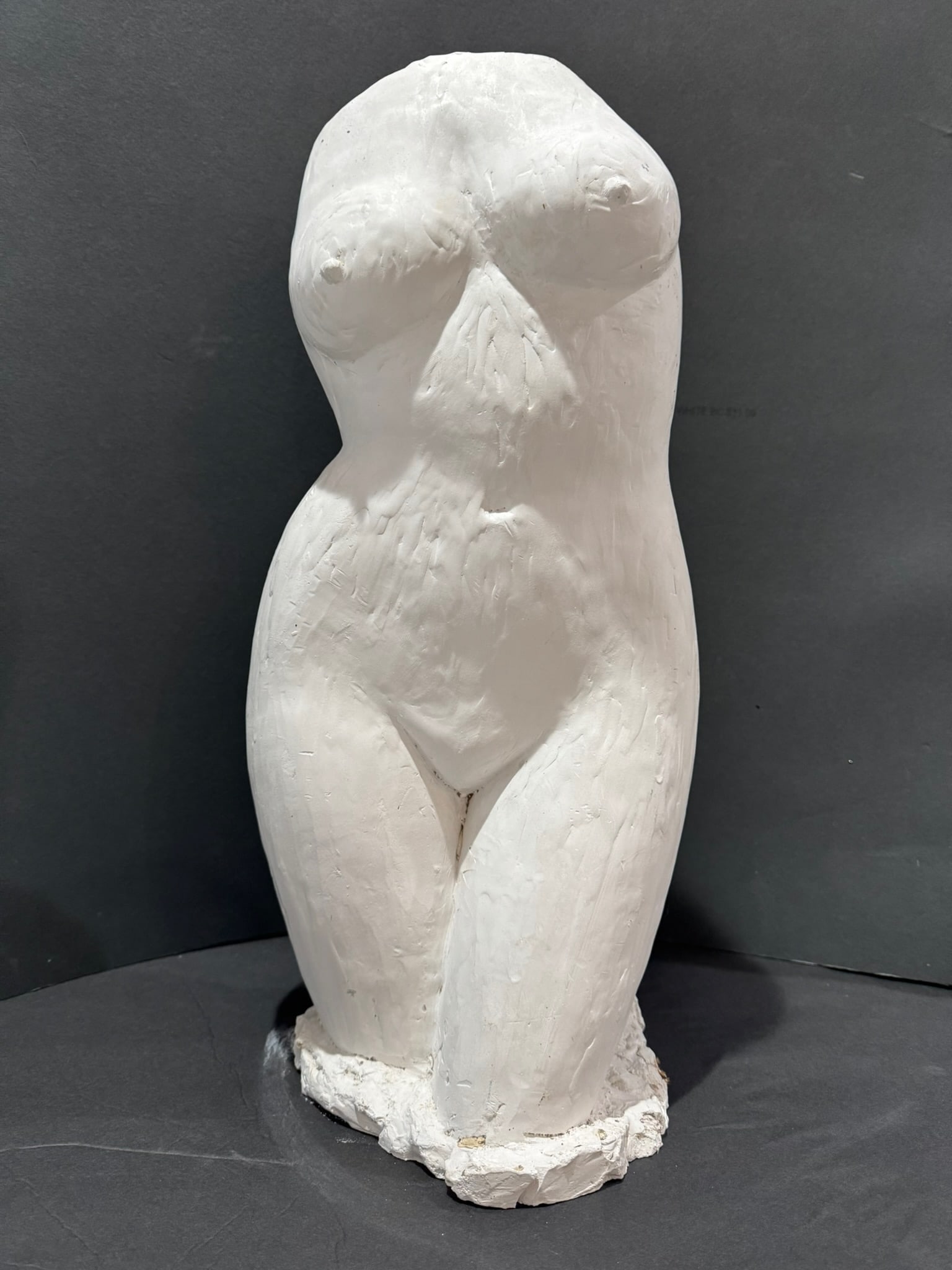 Mid 20th Century Larry Mohr Signed Figurative Sculpture - Plaster Modern Abstract Nude - 3