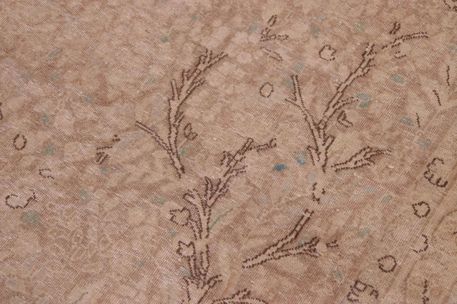 1980s 1980s Distressed Tan/Blue Wool Rug - 5