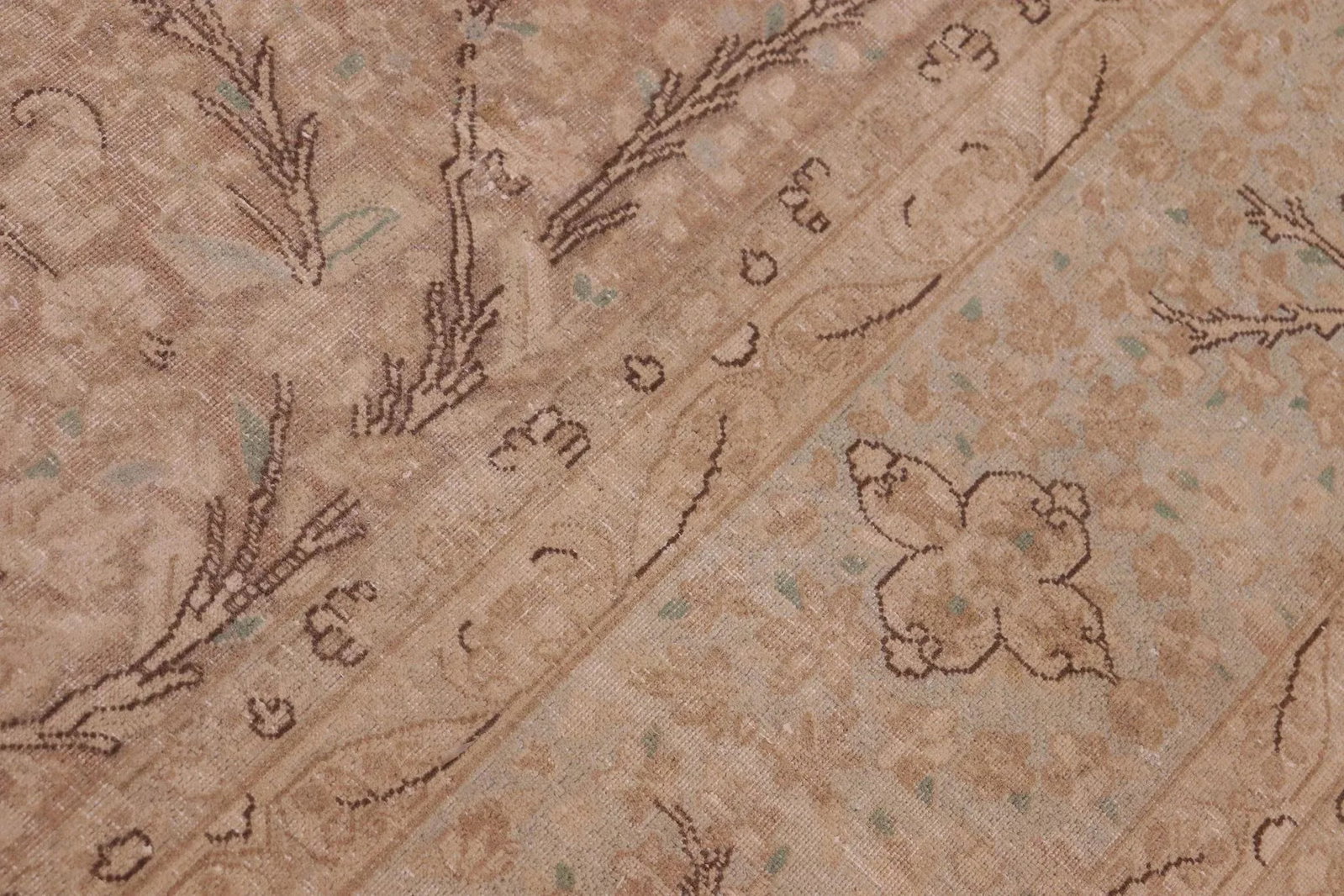 1980s 1980s Distressed Tan/Blue Wool Rug - 6