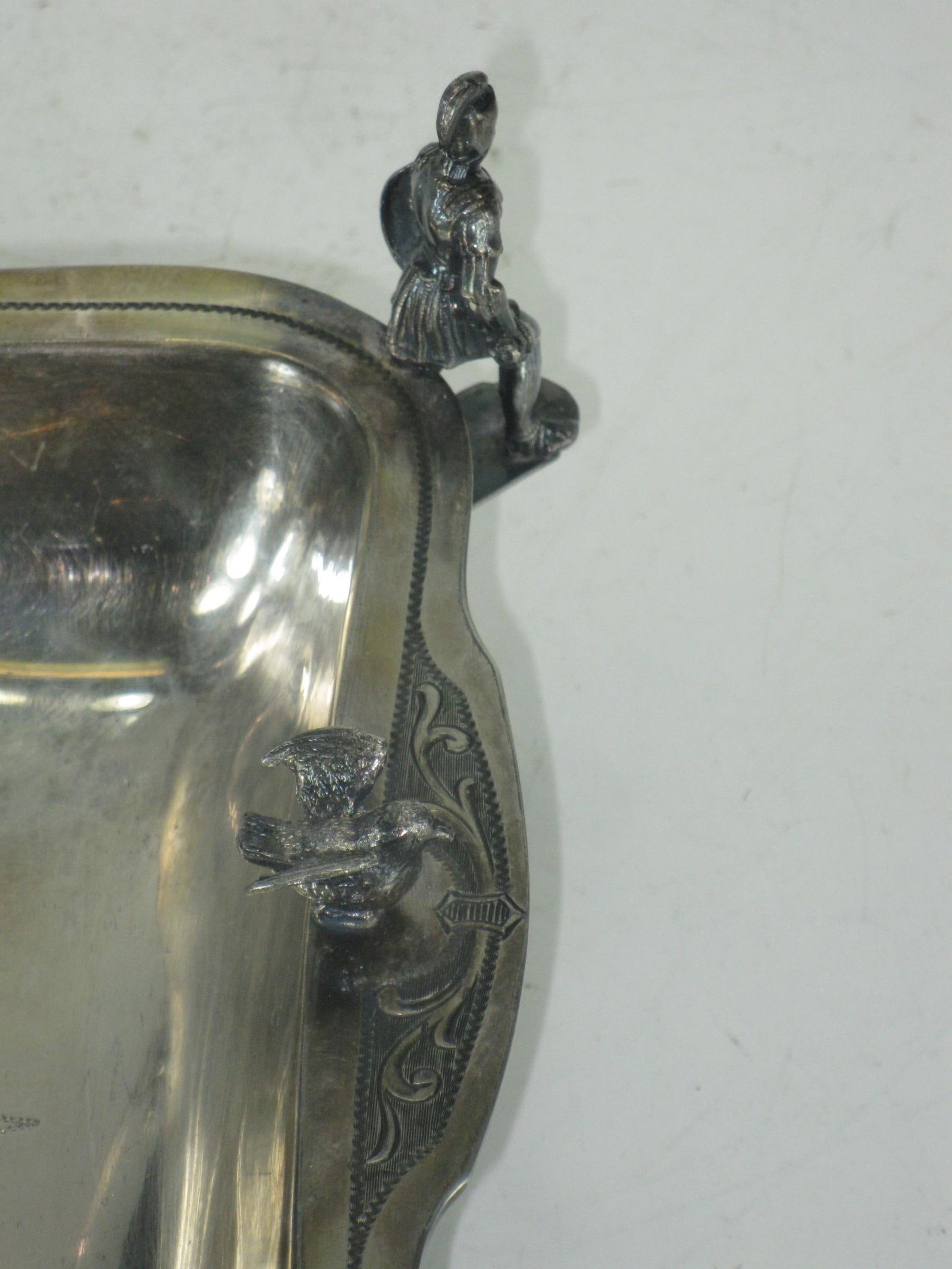 Silver-Plated Cake Basket With Soldiers & Hunt Motifs Wilcox Silverplate Co., Late 19th Century - 11