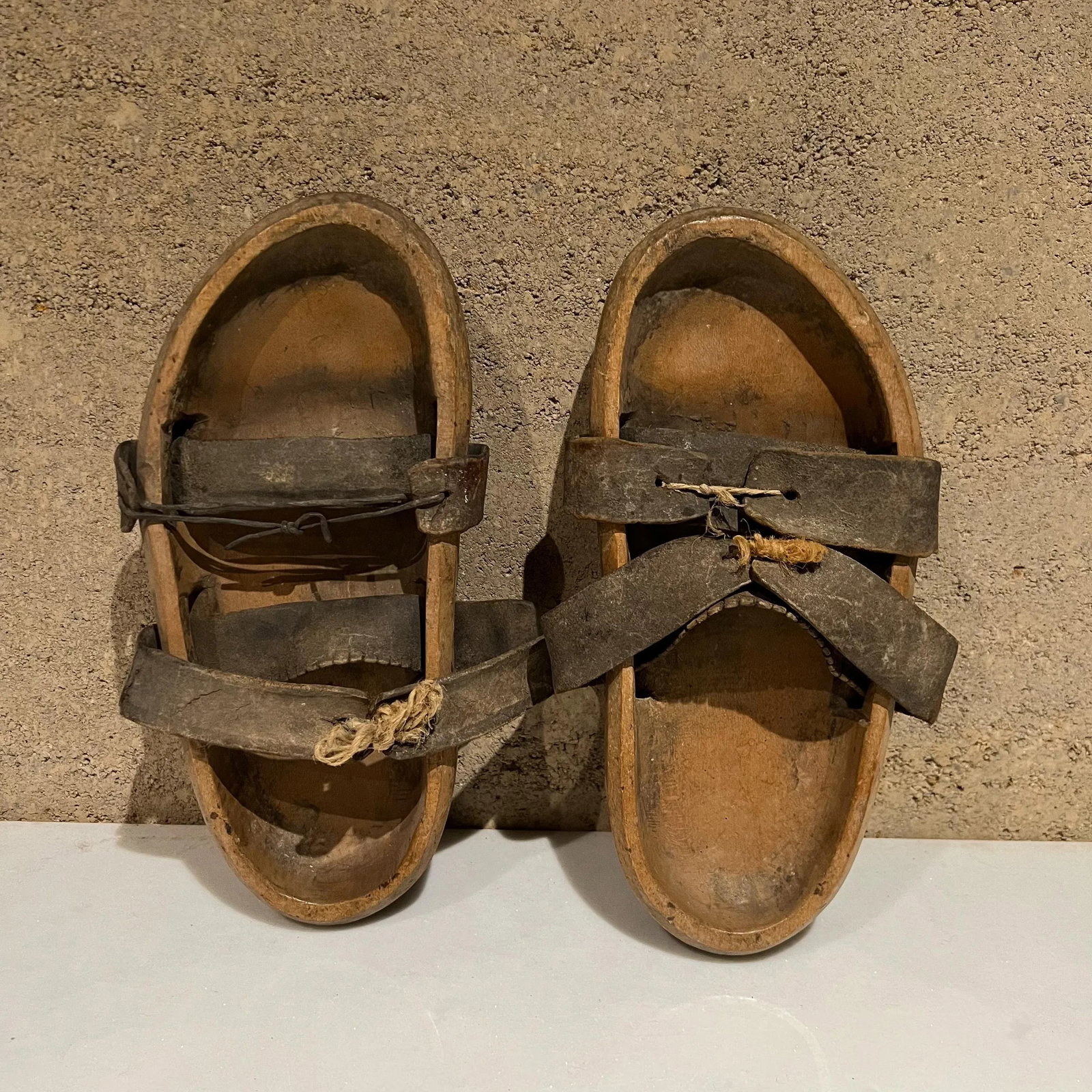 Antique Asian Decorative Japanese Shoes Leather Wood Open Toe - 7