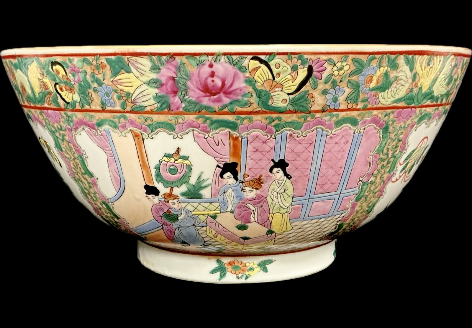 19th Century Large Chinese Famille Rose Medallion Porcelain Punch Bowl - 3