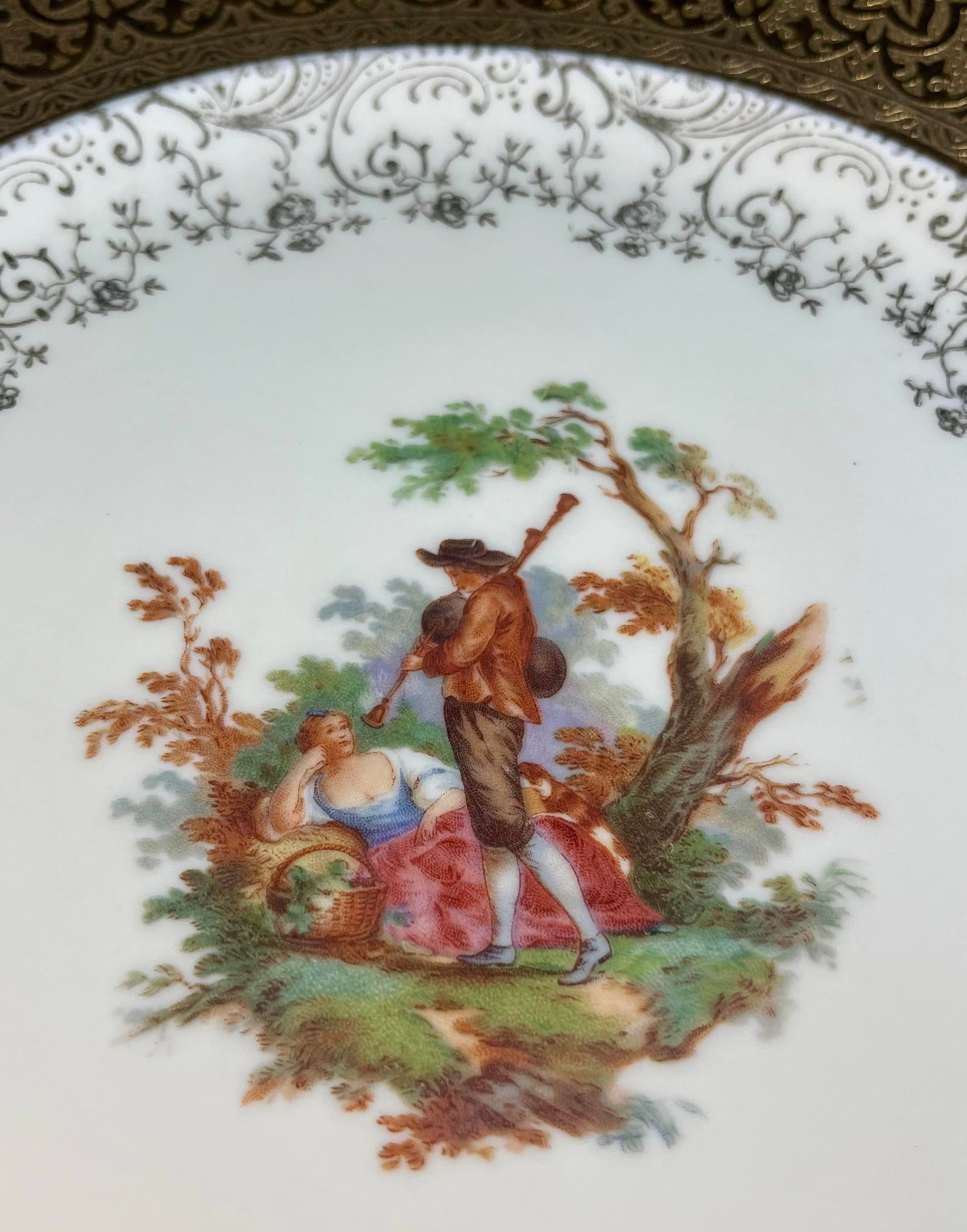 Mid 20th Century Royal Crown China 22k Gold Leaf Porcelain Plates - Set of 4 - 4