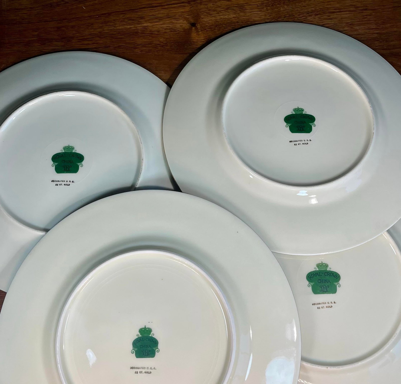 Mid 20th Century Royal Crown China 22k Gold Leaf Porcelain Plates - Set of 4 - 8