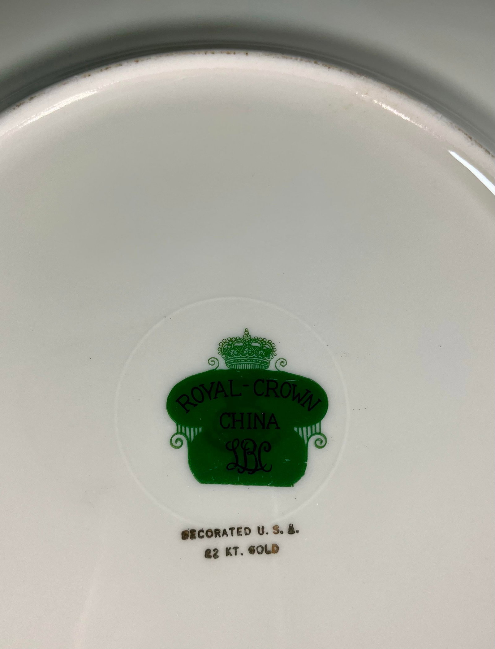 Mid 20th Century Royal Crown China 22k Gold Leaf Porcelain Plates - Set of 4 - 9