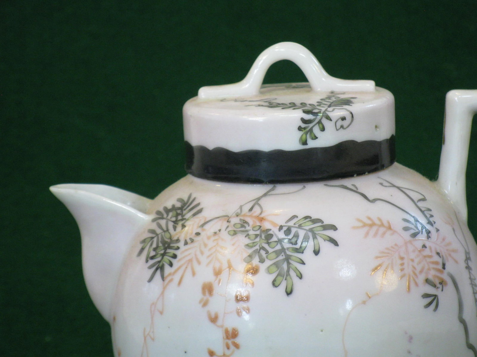 Mid 19th Century Satsuma Teapot Hand-Painted Vines & Blossoms Square Handle Japanese Meiji Period Si - 3