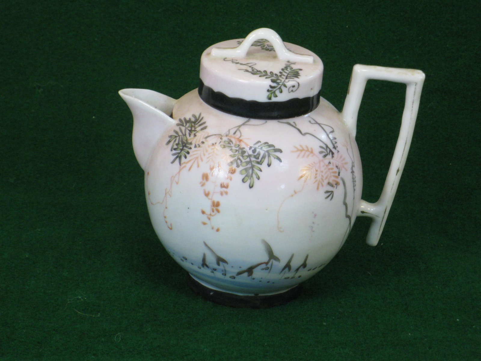 Mid 19th Century Satsuma Teapot Hand-Painted Vines & Blossoms Square Handle Japanese Meiji Period Si - 4