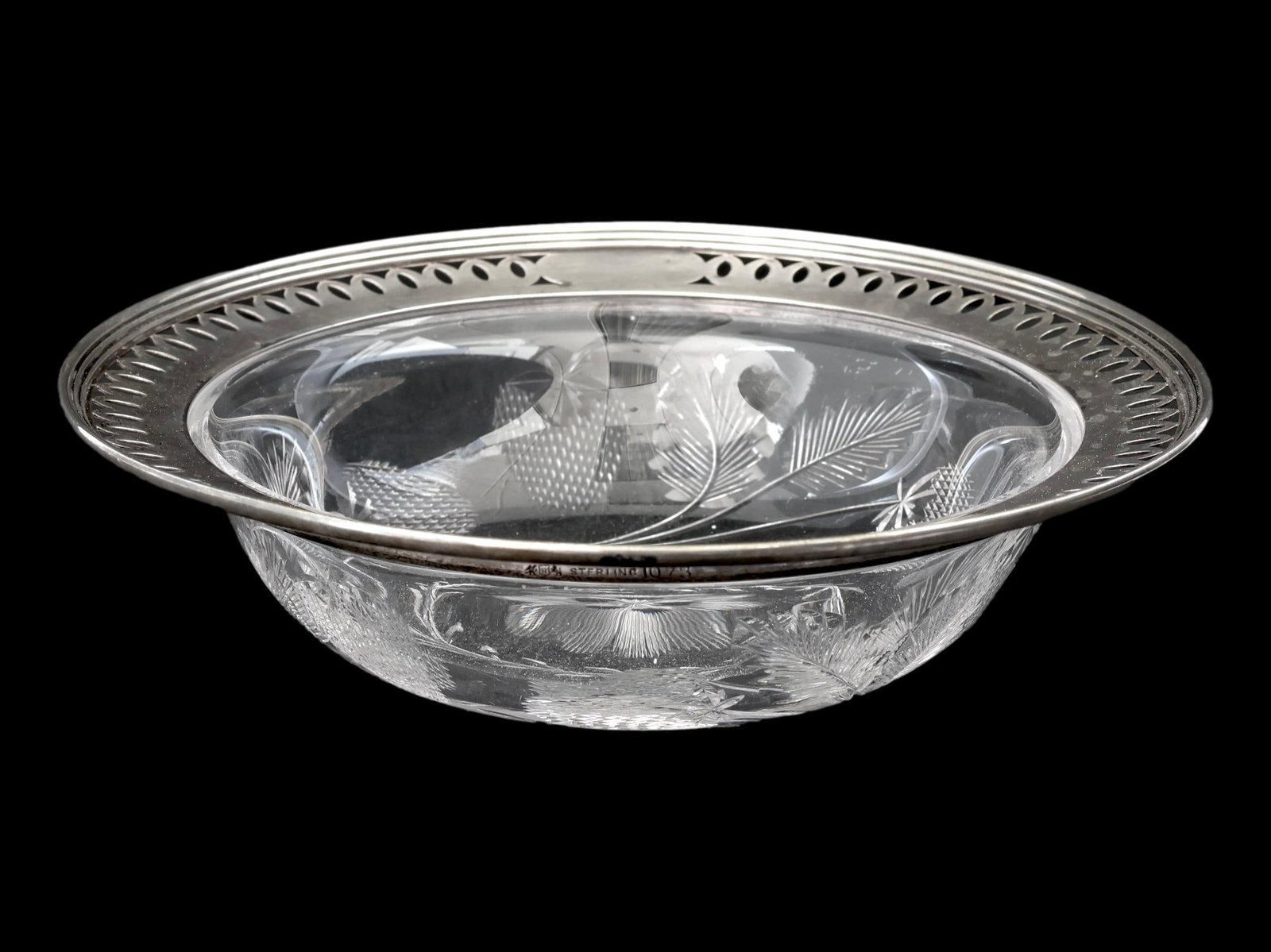 Early 20th Century Set of Six American Crystal Dessert Bowls With Sterling Silver Rims - 4