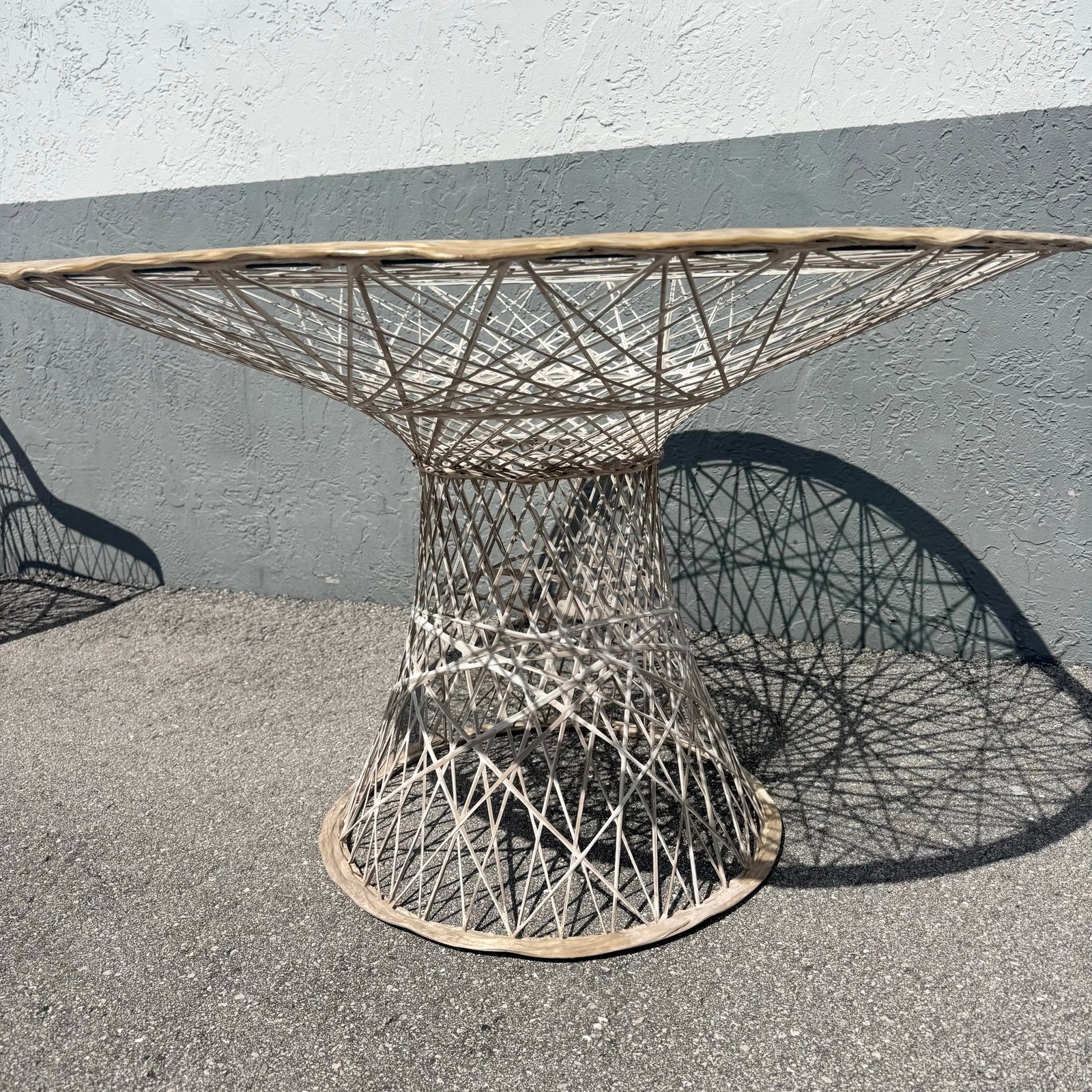 Mid Century Modern Spun Fiberglass Dining Set - 5 Pieces - 9